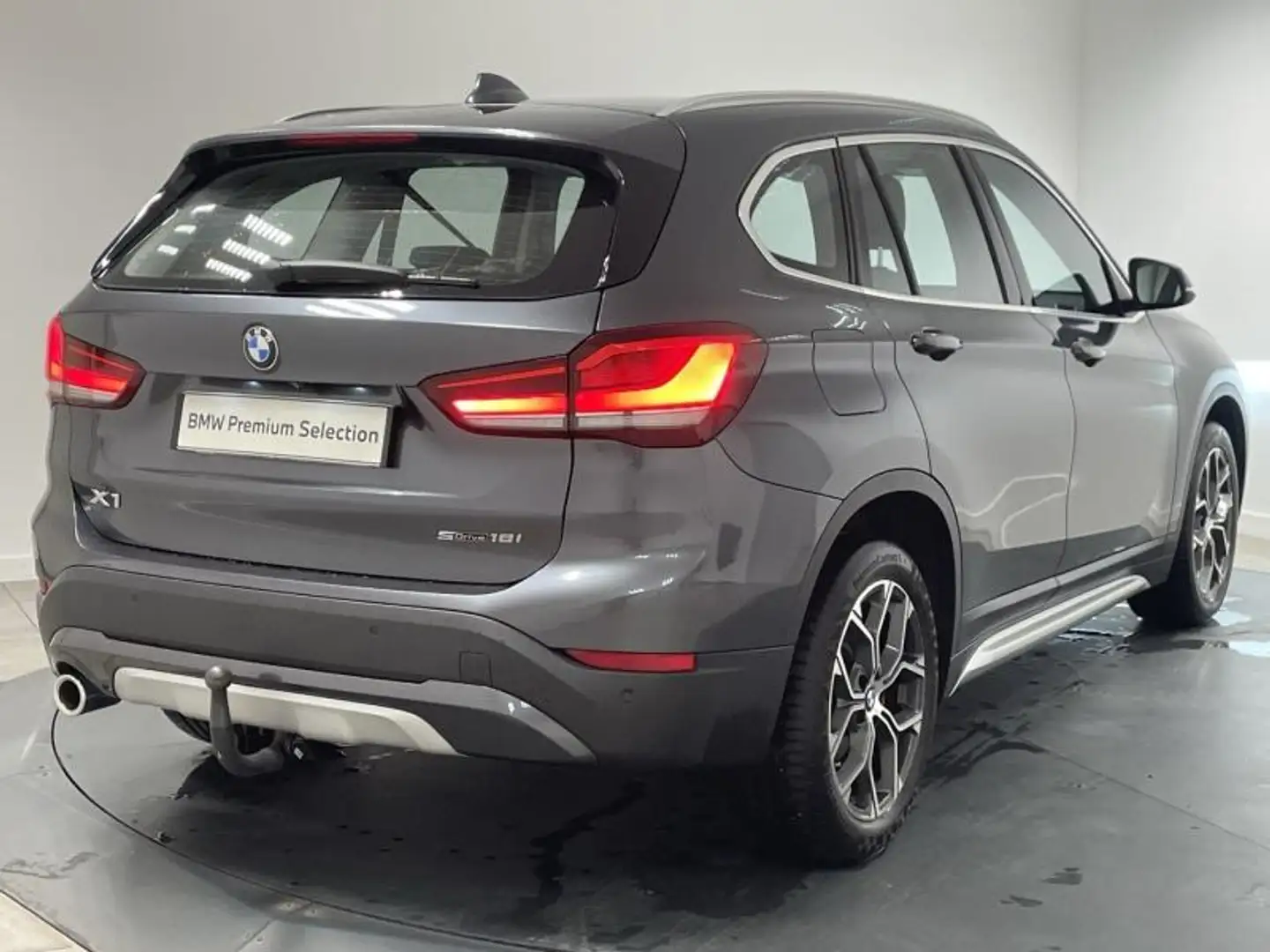 BMW X1 sDrive18iA 140ch xLine DKG7 Euro6d-T Gris - 2