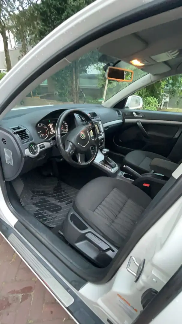 Skoda Octavia 1.4 TSI Elegance Bns Wit - 1