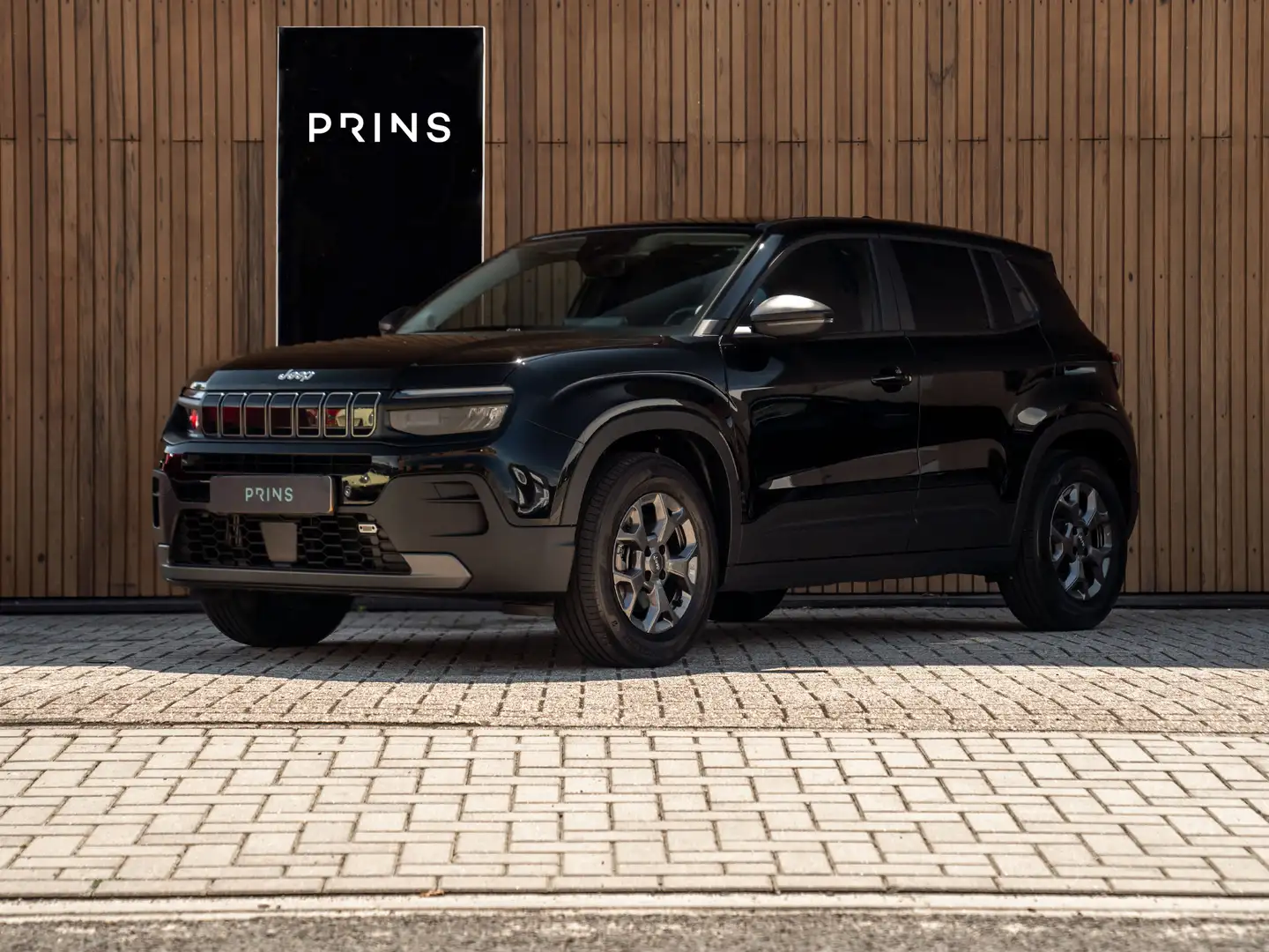 Jeep Avenger 1.2 e-Hybrid Longitude | Apple CarPlay/Android Aut Zwart - 1