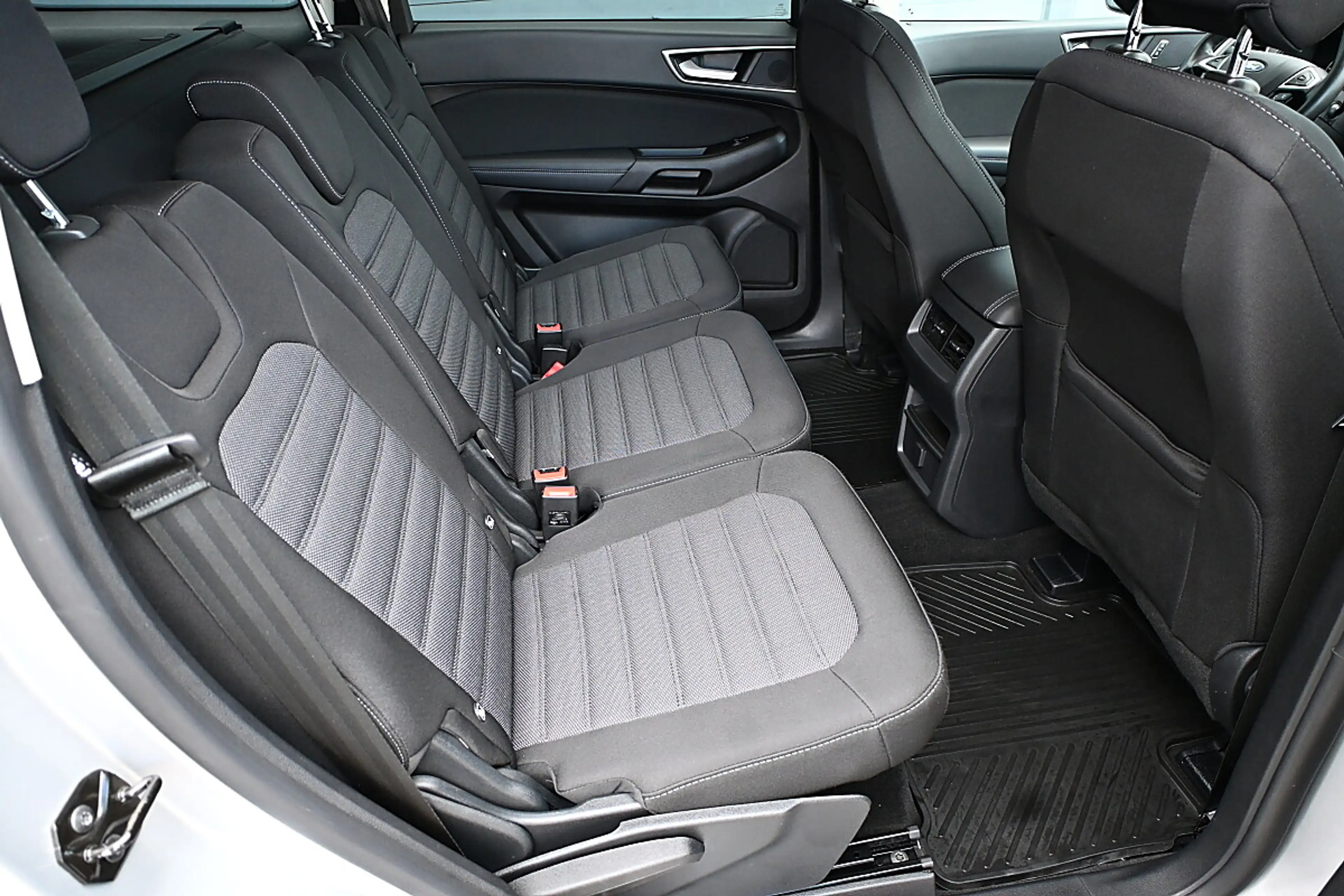 Ford Galaxy 2,5 Duratec Hybrid Trend Aut. ACC, adapt. LED, ... — photo 10