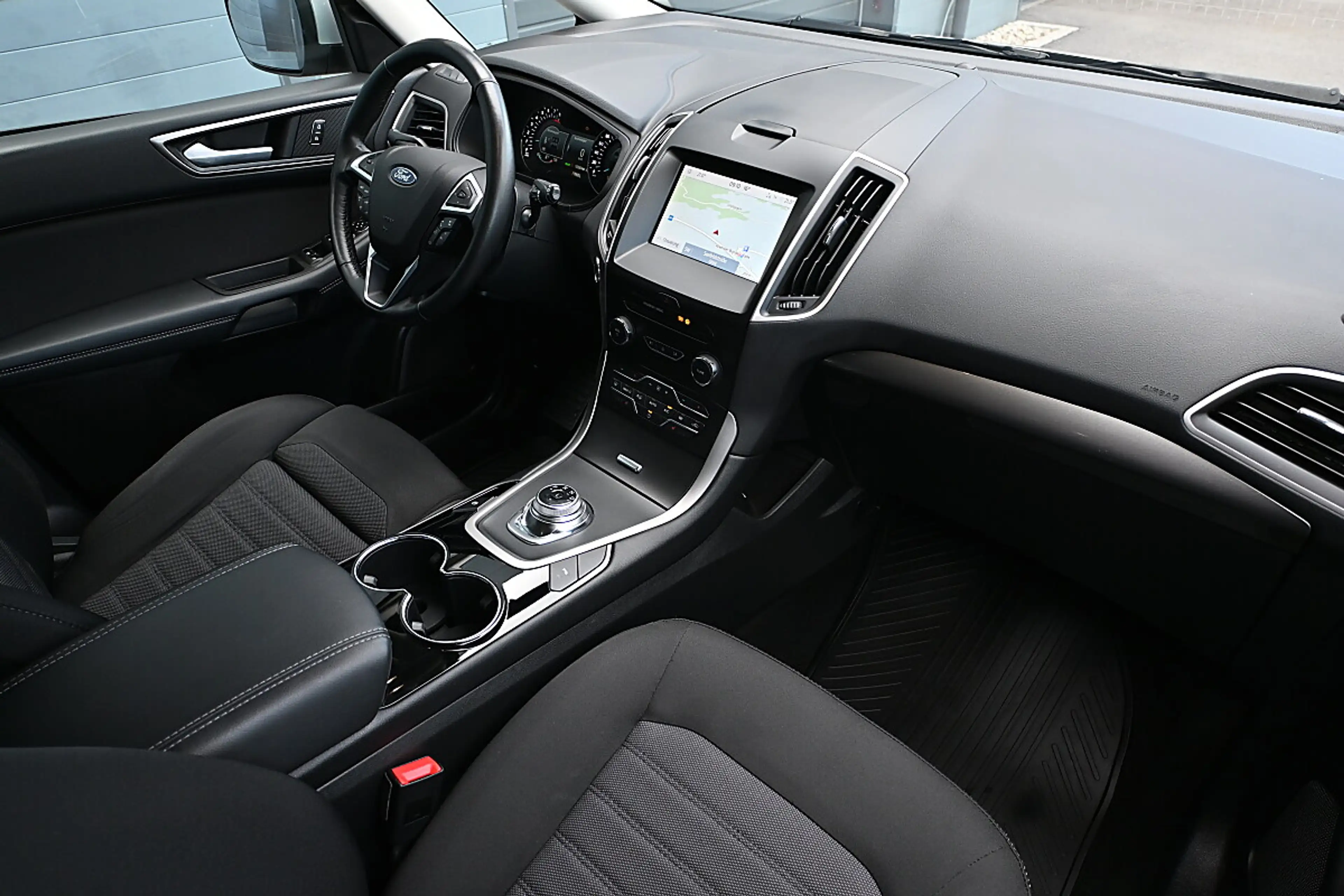 Ford Galaxy 2,5 Duratec Hybrid Trend Aut. ACC, adapt. LED, ... — photo 4
