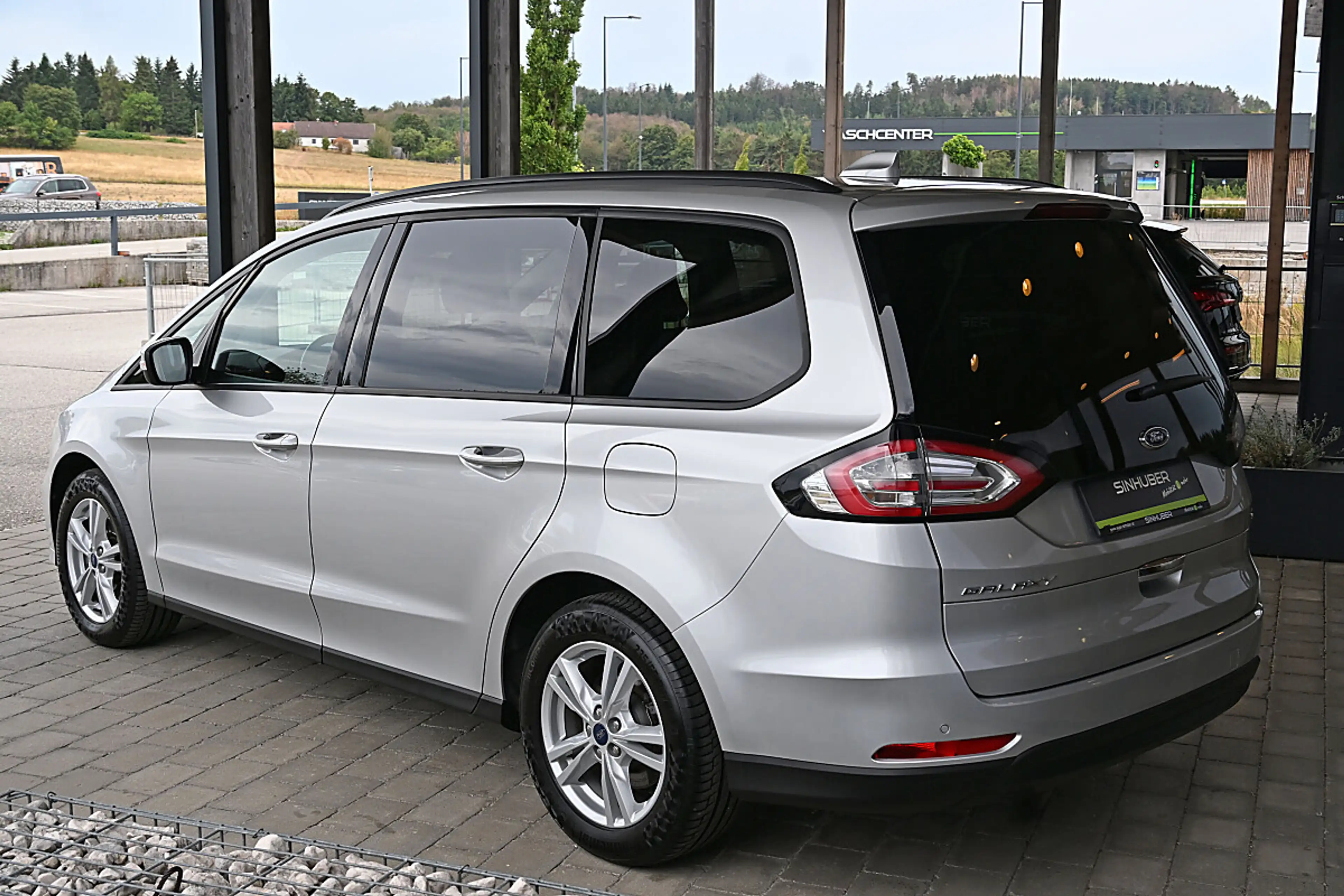 Ford Galaxy 2,5 Duratec Hybrid Trend Aut. ACC, adapt. LED, ... — photo 3