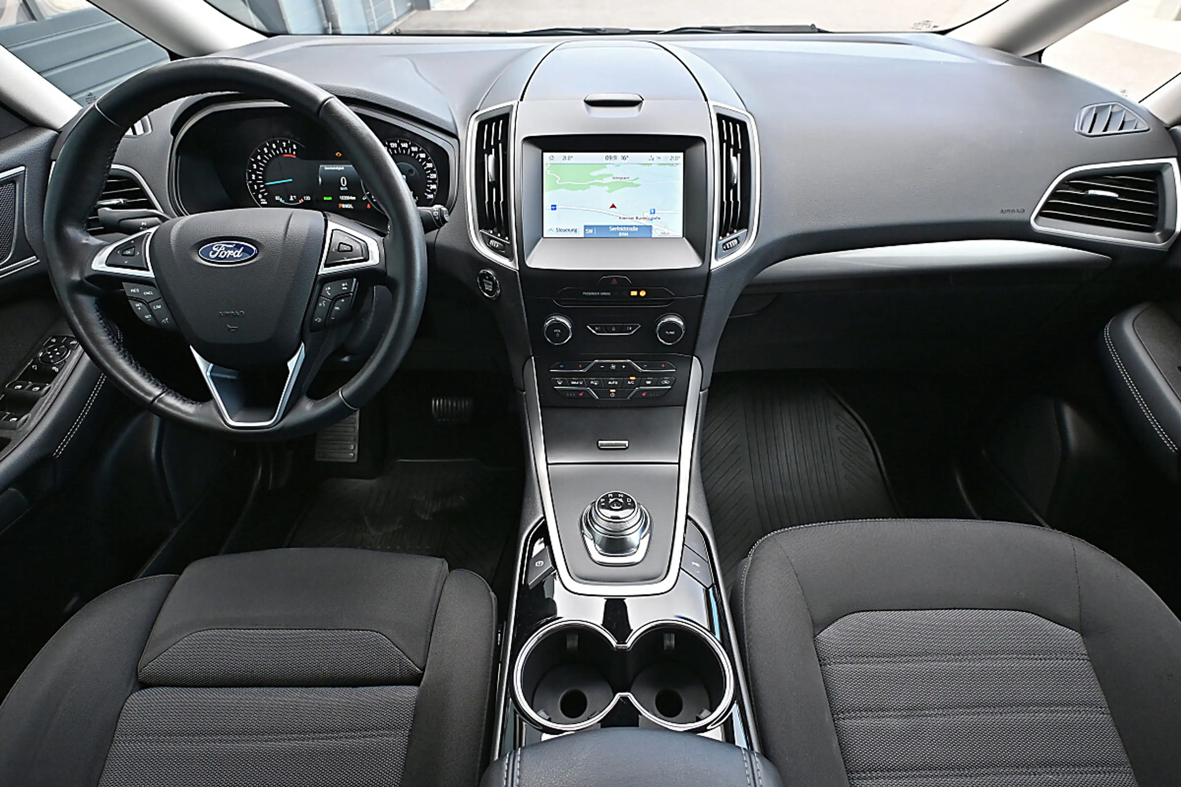 Ford Galaxy 2,5 Duratec Hybrid Trend Aut. ACC, adapt. LED, ... — photo 8