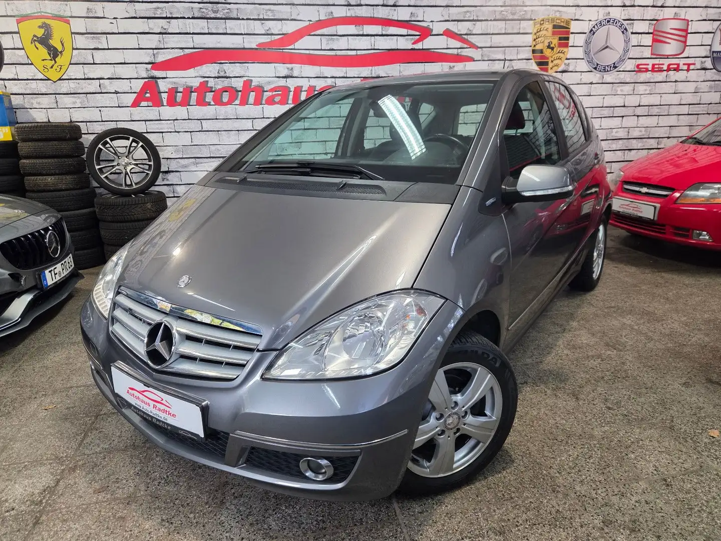 Mercedes-Benz A 160 Avantgarde *Tüv & Service NEU* Grau - 1