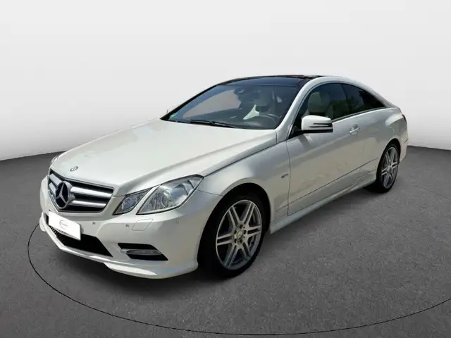 Mercedes-Benz E 500 AMG-Designo-V8-Pano-Sitz Heiz&Lüft-Kamera