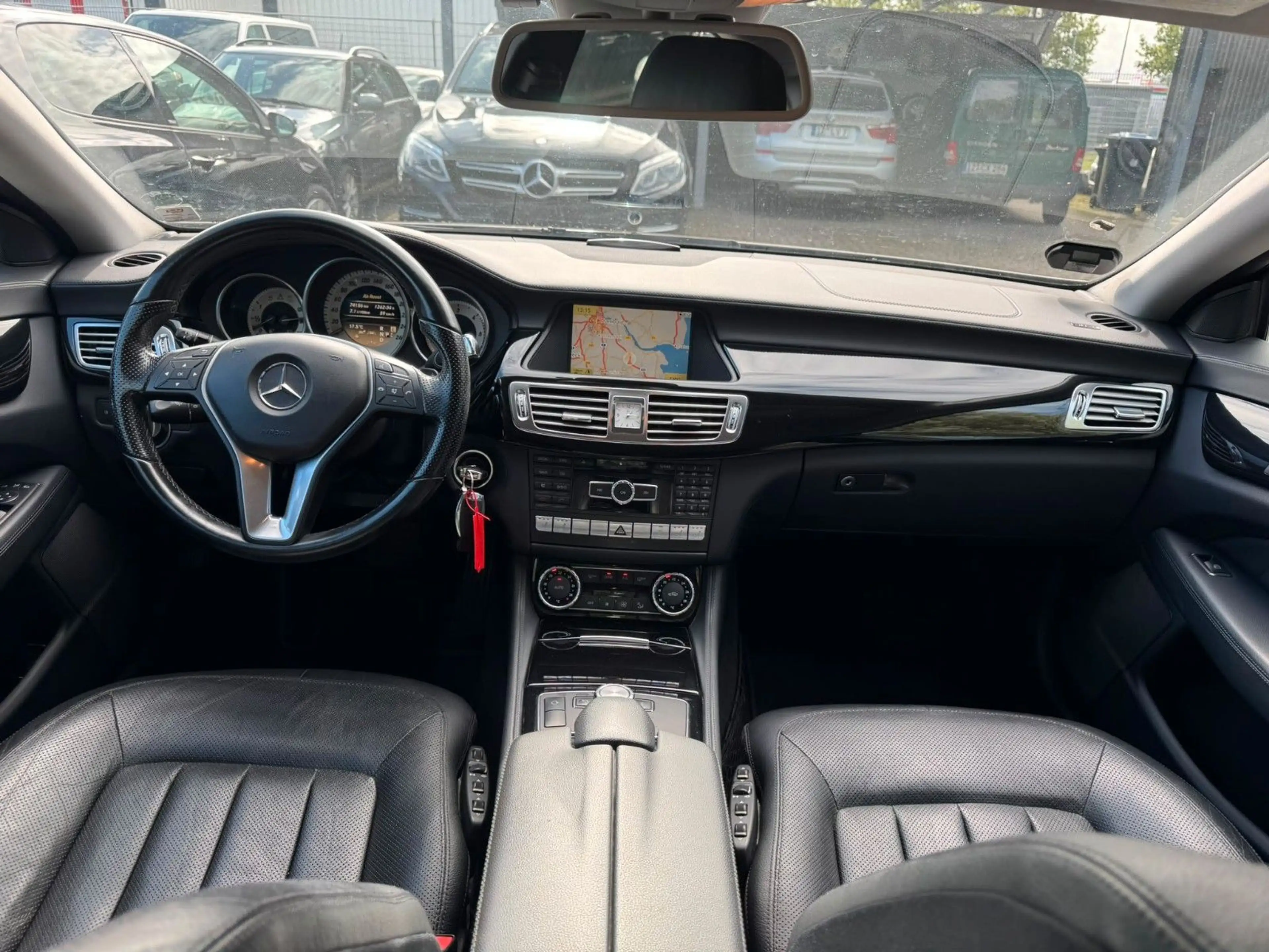 Mercedes-Benz CLS 350 CDI LEDER°TWA°SITZB°MASSAGE°PDC°LED°SH — photo 13