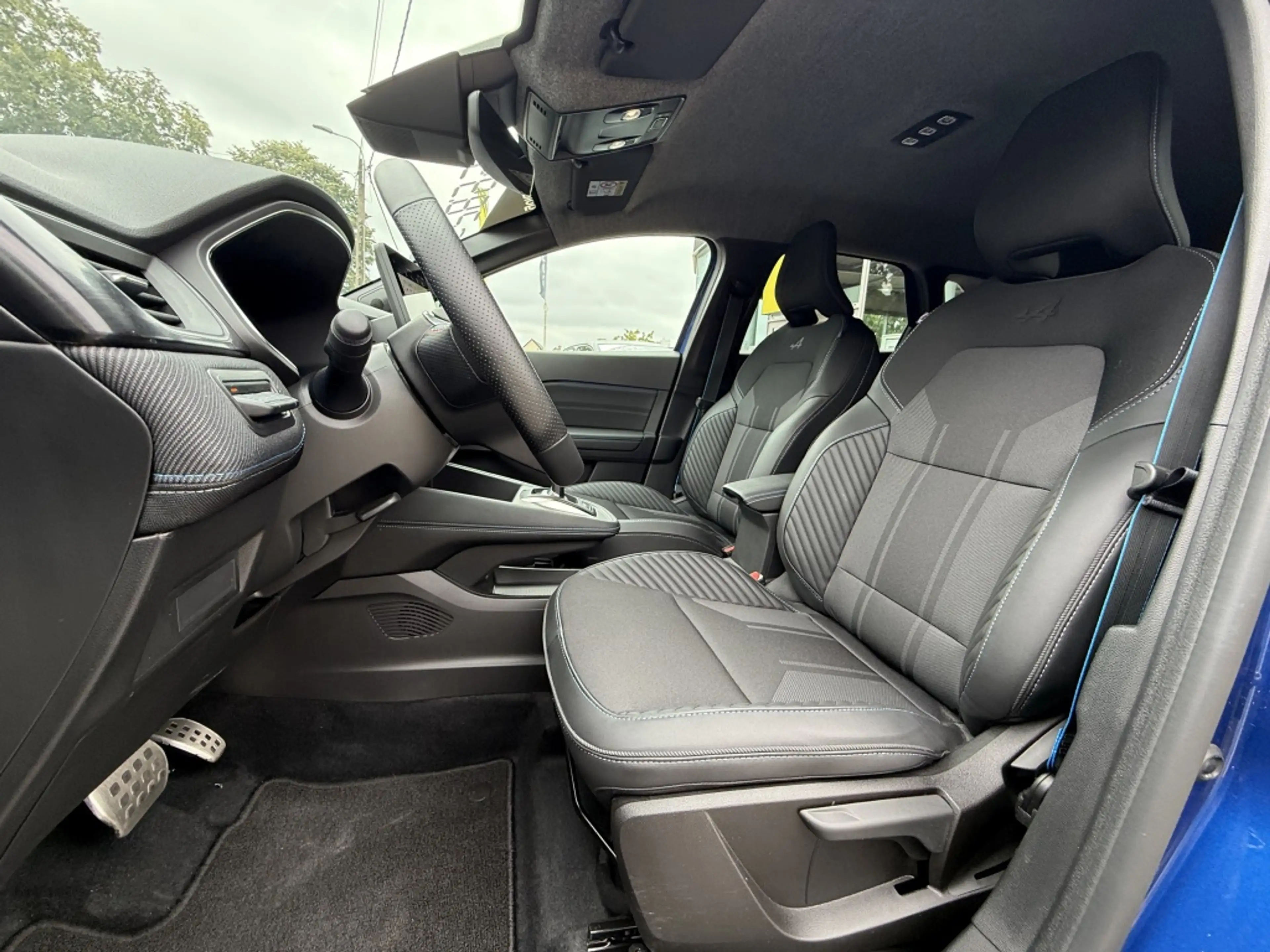 Renault Symbioz 160 E-Tech Full Hybrid Esprit Alpine — photo 12