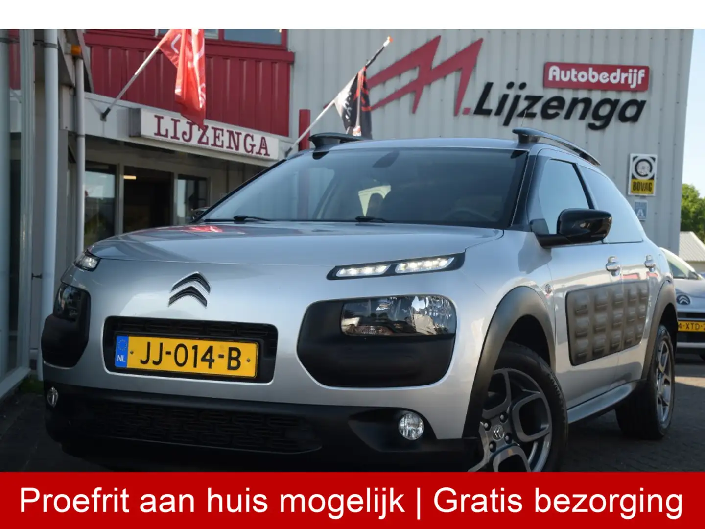 Citroen C4 Cactus 1.2 PureTech Shine Navi | Pano | Camera | Bluetoot Šedá - 1