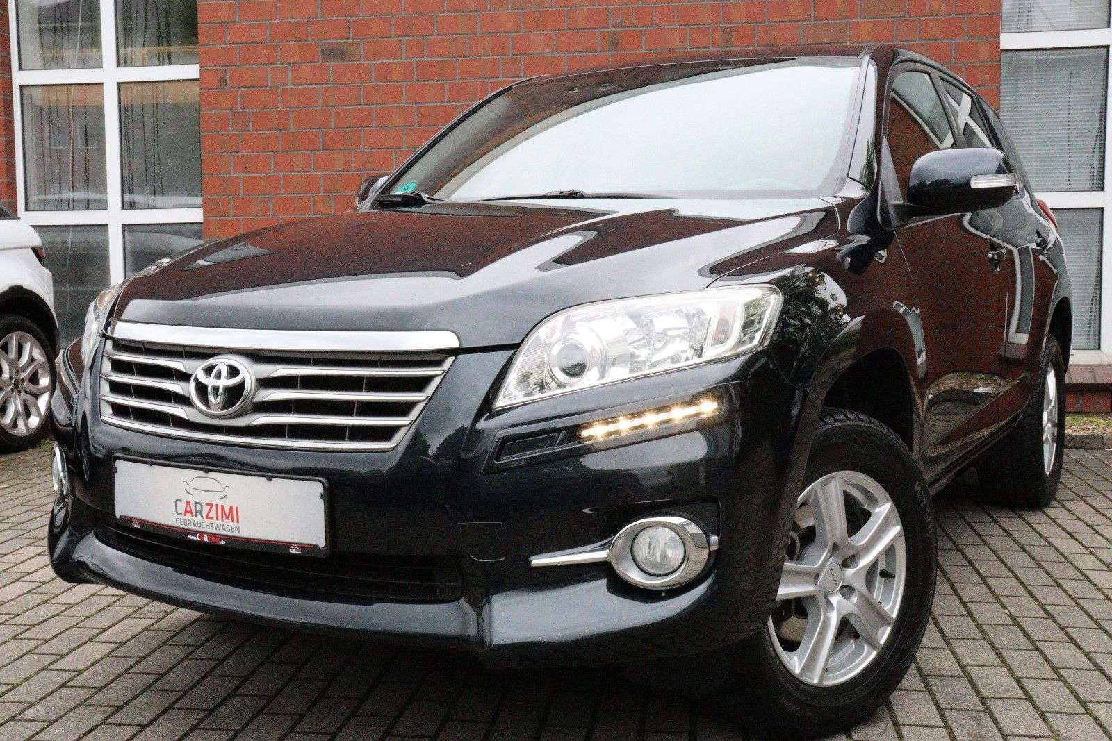 Second hand Toyota Rav4 2.0