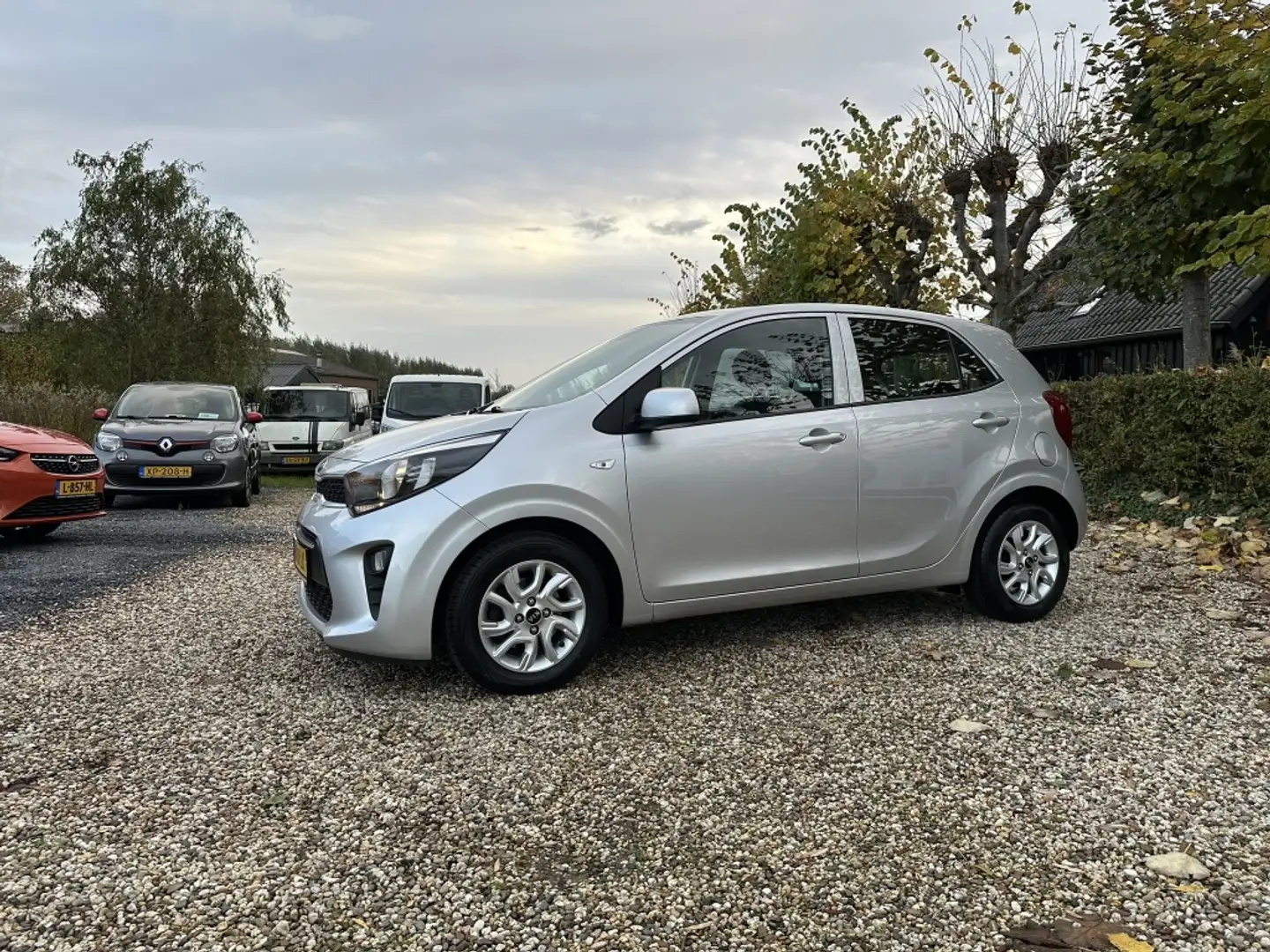 Kia Picanto 1.0 MPi Comfort Plusline Carplay/Camera Grau - 1