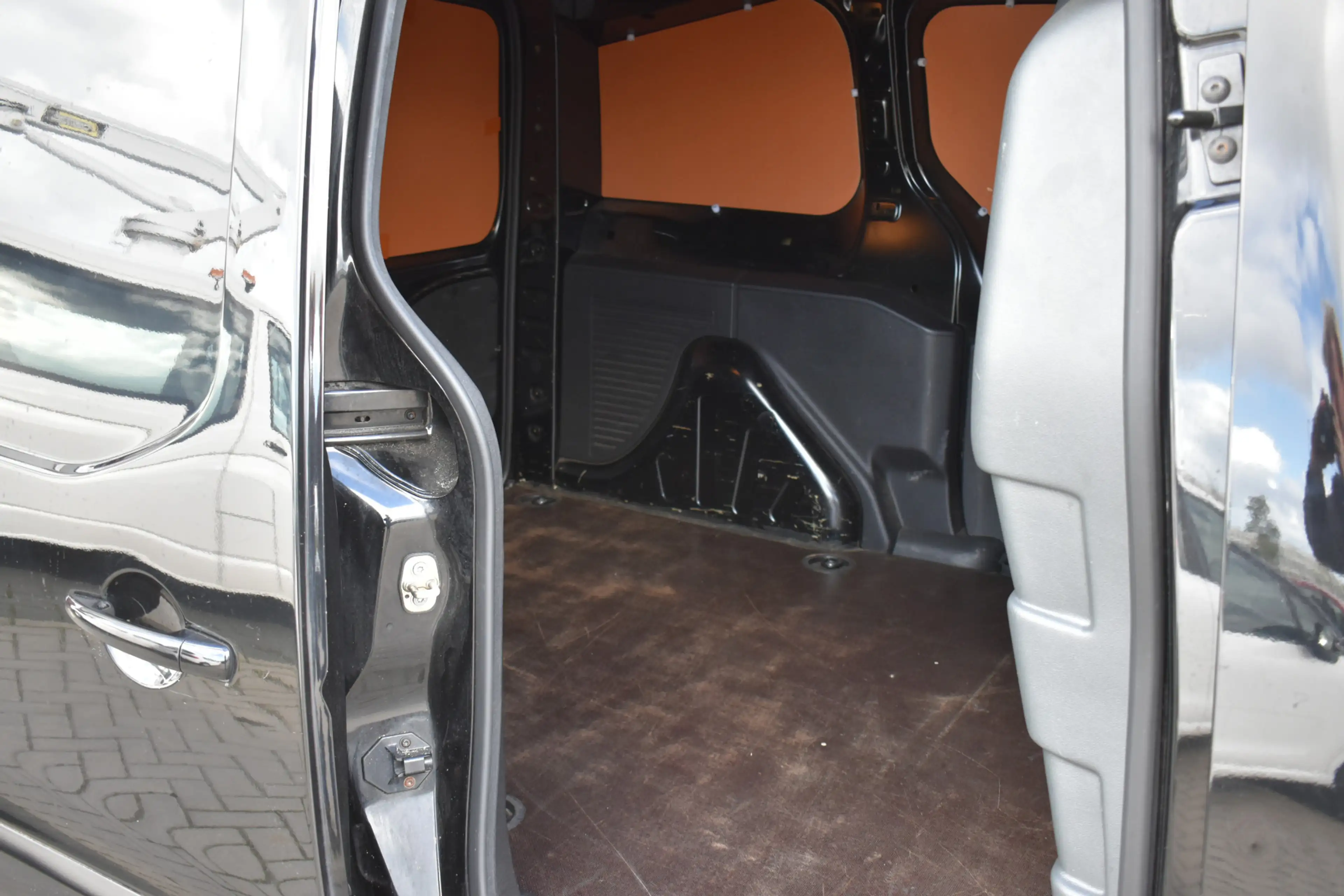 Peugeot Partner 120 1.6 BlueHDi 100 L1 XR Premium Pack — photo 15
