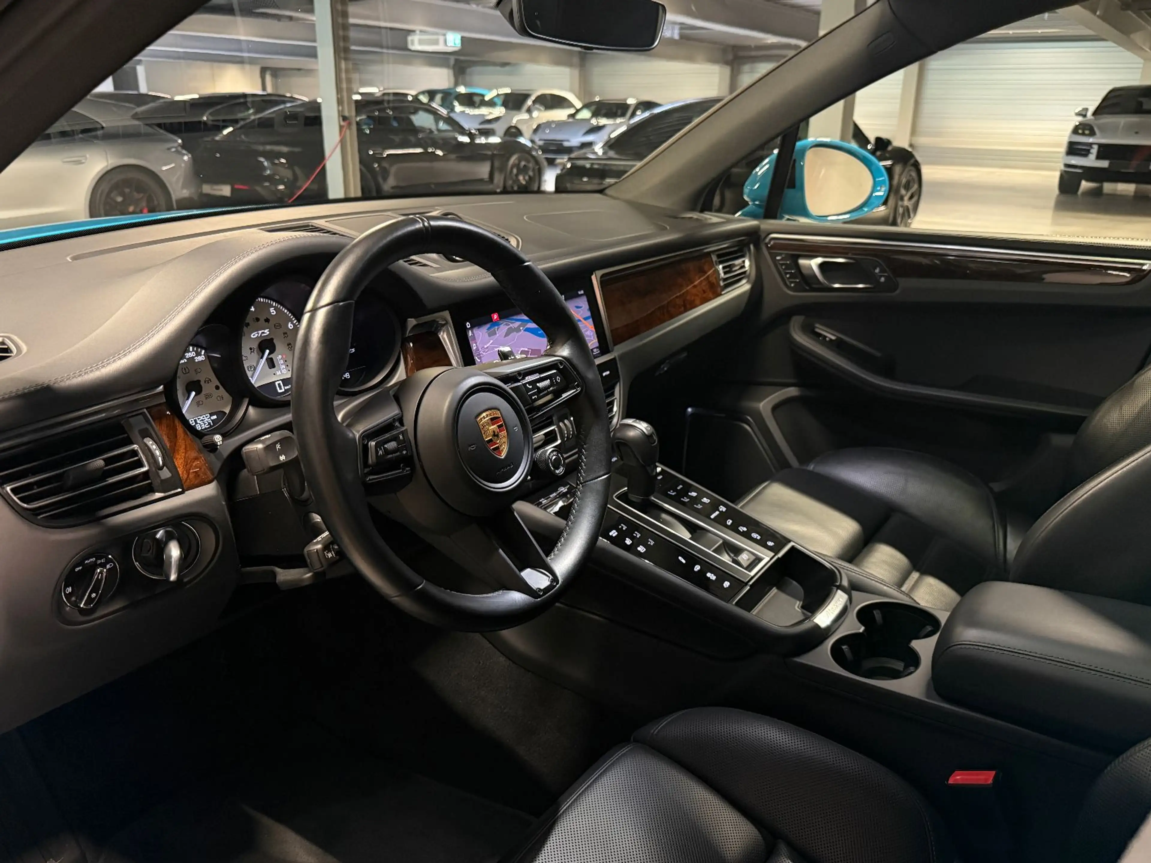 Porsche Macan GTS | Burmester | Panorama | el. AHK | — photo 12