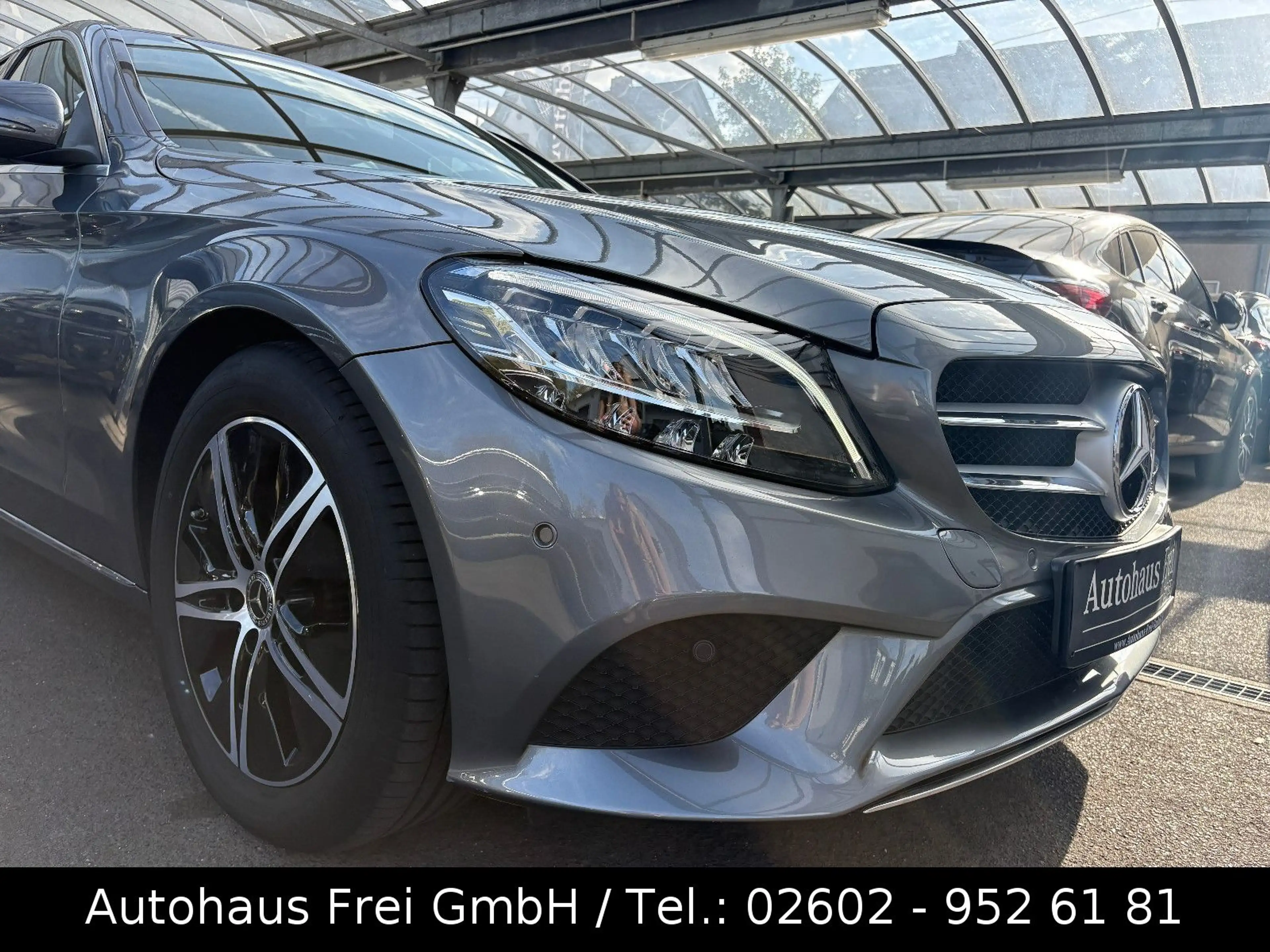 Mercedes-Benz C 200 LIMOUSINE*MOPF*LED*KAMERA*AVANTGARDE*AHK** — photo 13