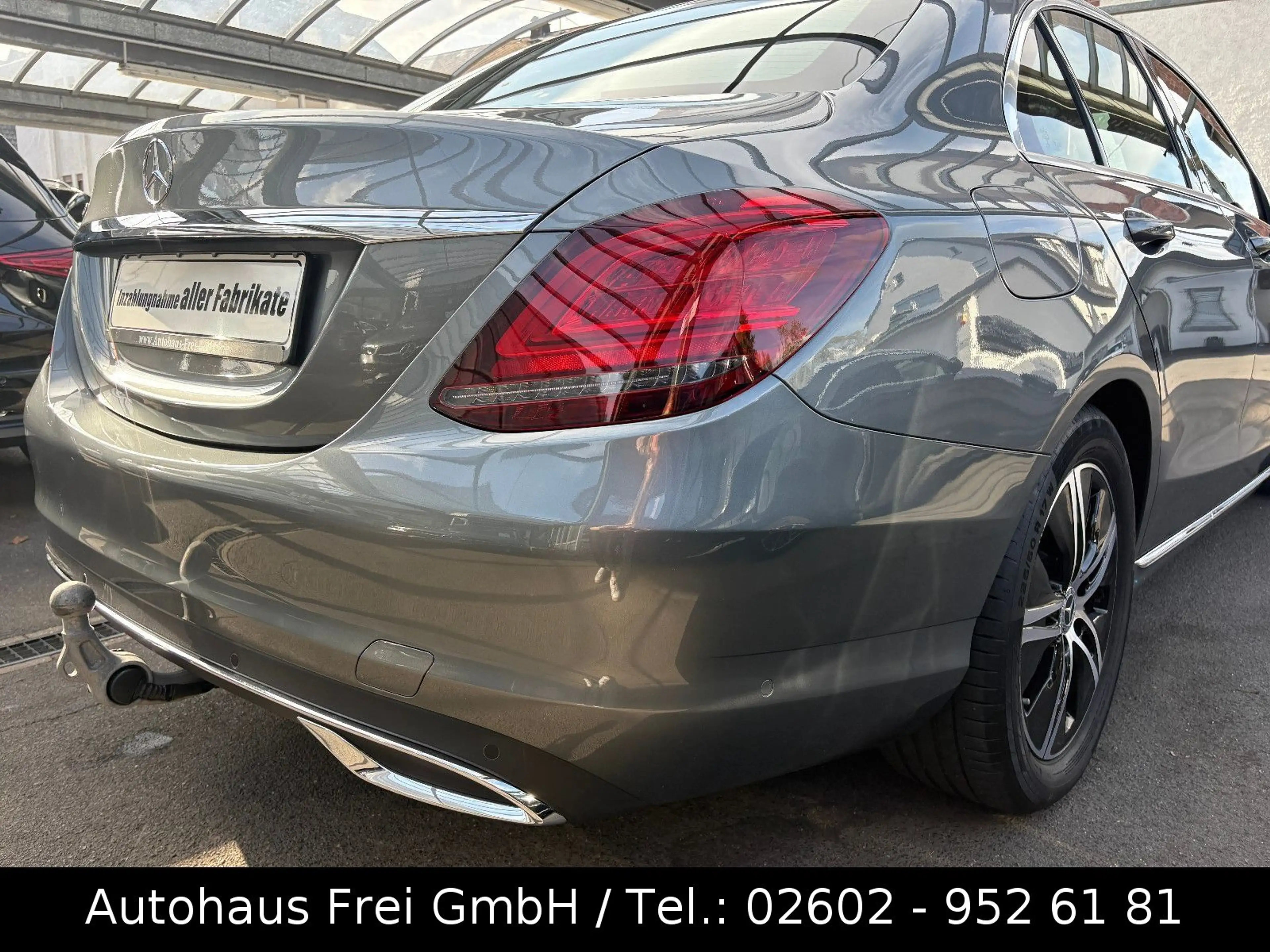 Mercedes-Benz C 200 LIMOUSINE*MOPF*LED*KAMERA*AVANTGARDE*AHK** — photo 11