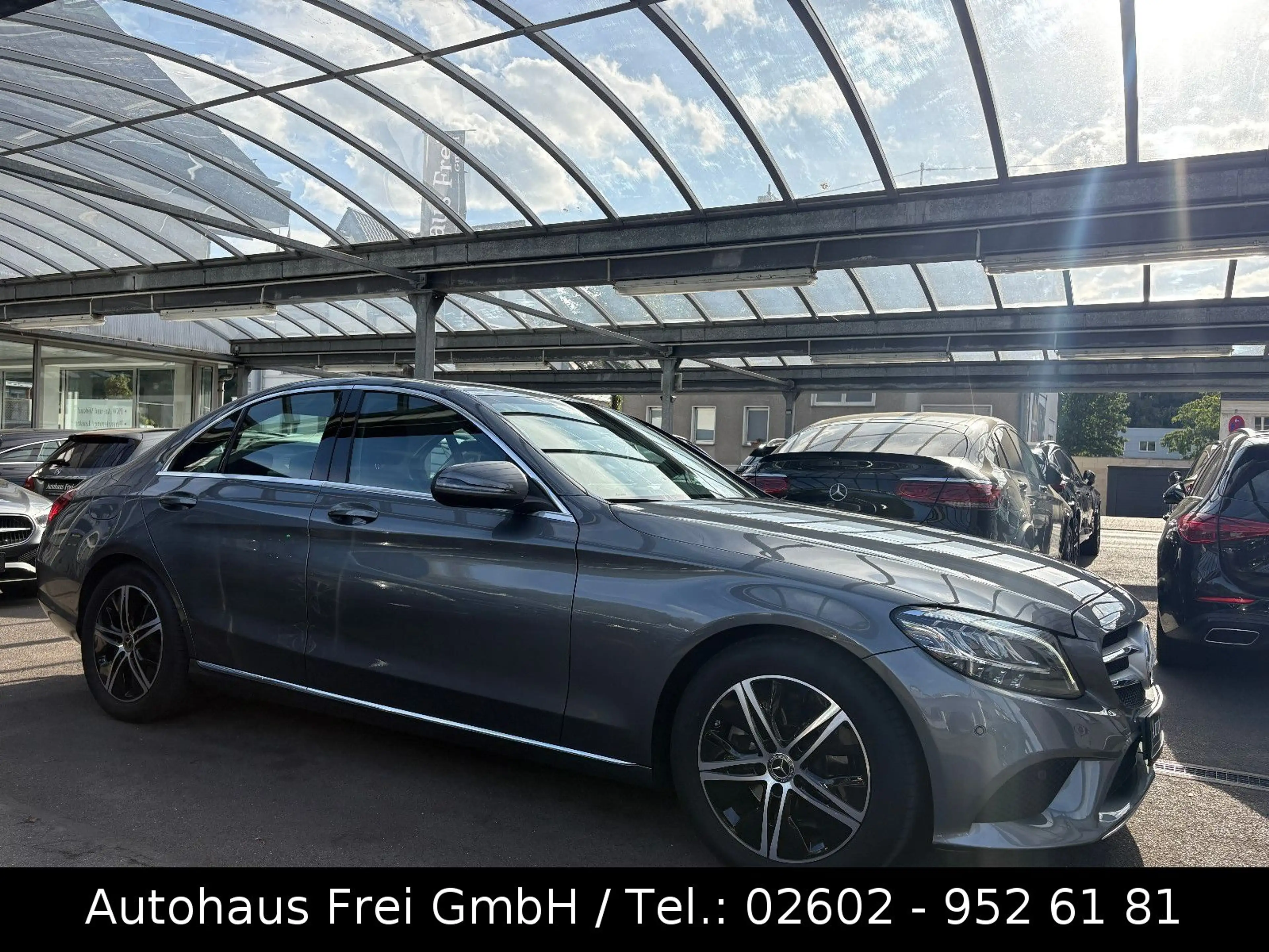 Mercedes-Benz C 200 LIMOUSINE*MOPF*LED*KAMERA*AVANTGARDE*AHK** — photo 12