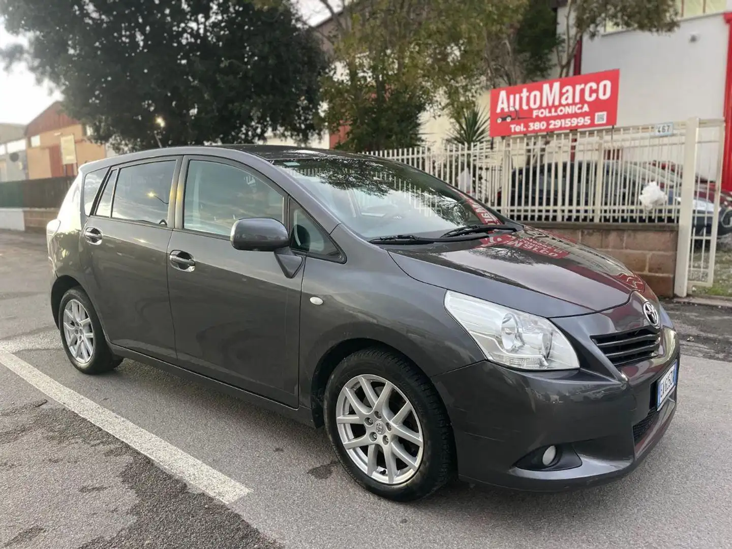 Toyota Verso 2.2 D-Cat 150CV aut. Sol Grigio - 1