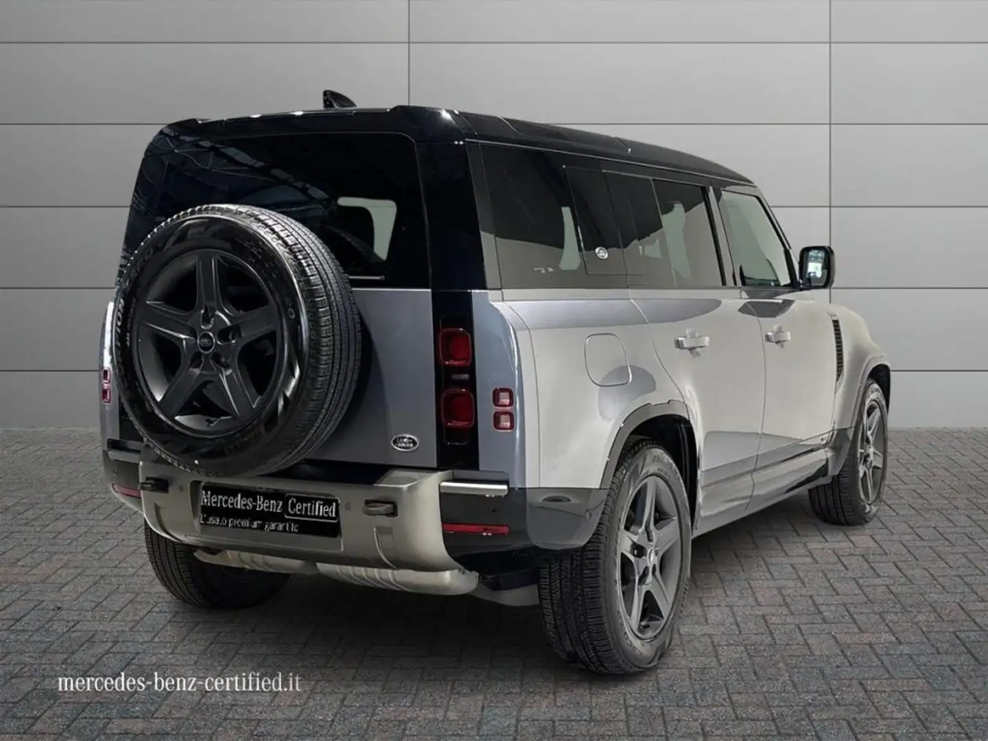 Land Rover Defender 110 3.0D I6 250 CV AWD Auto Grigio - 2
