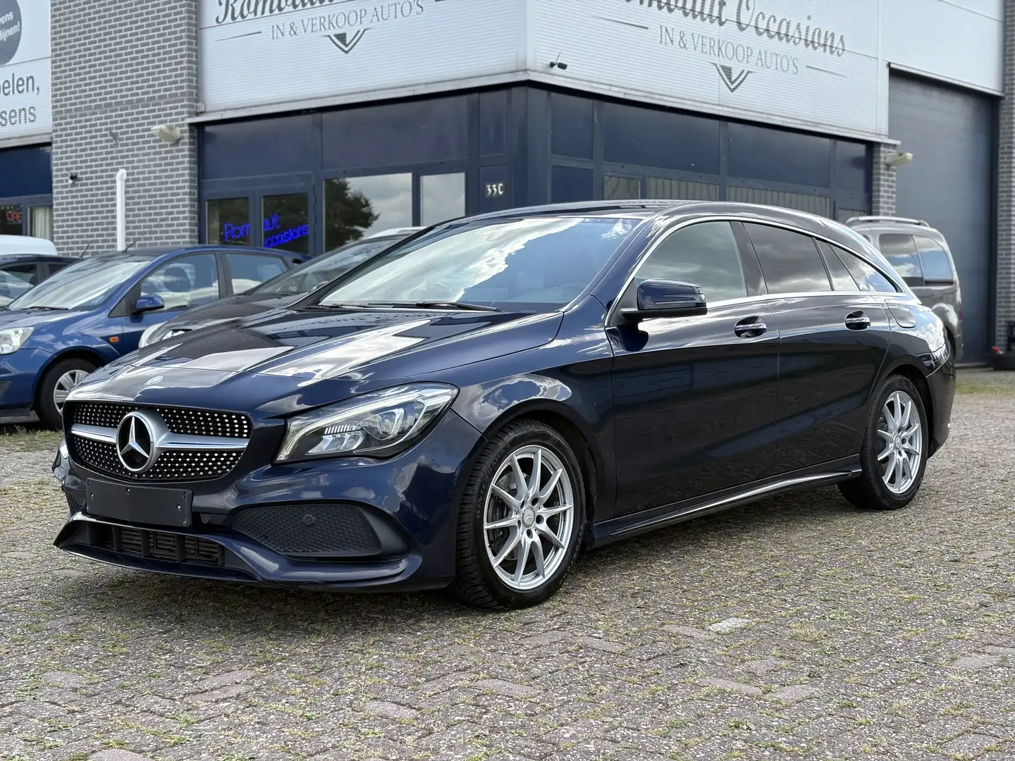 Mercedes-Benz CLA 180 AUTOMAAT / AMG Line / NWE MOTOR MET 55 DKM - 2