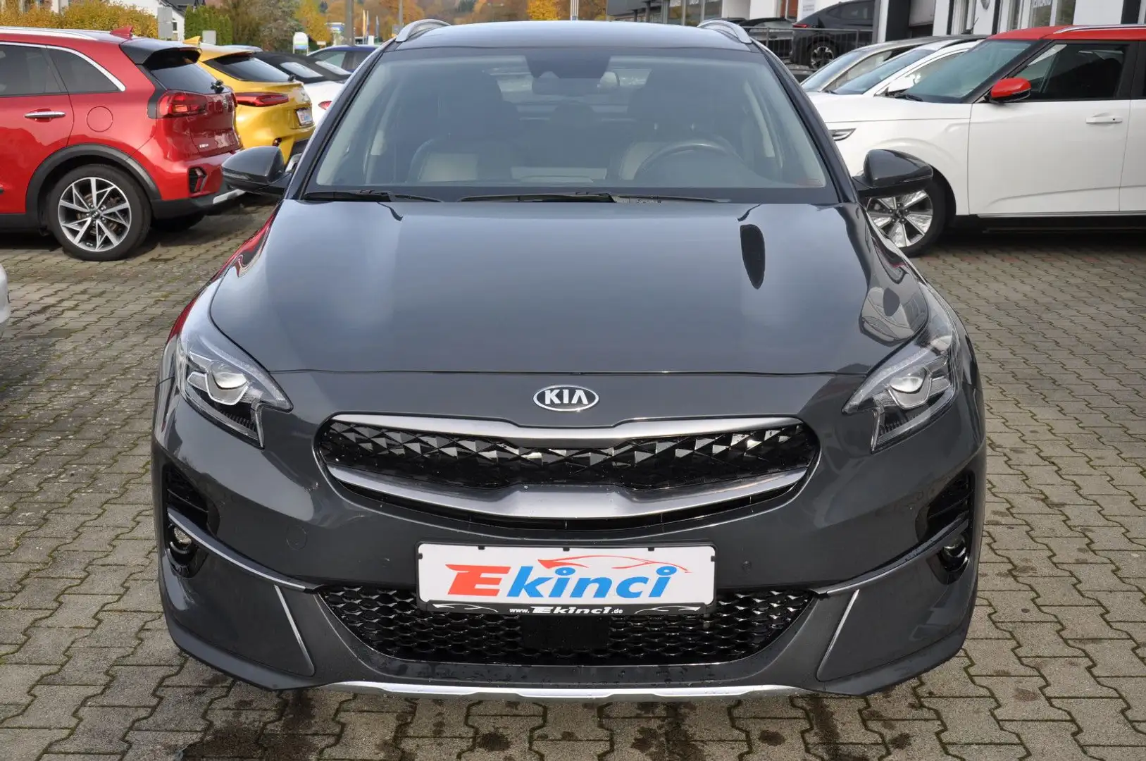 Kia XCeed Vision Plug-in Hybrid Grau - 2