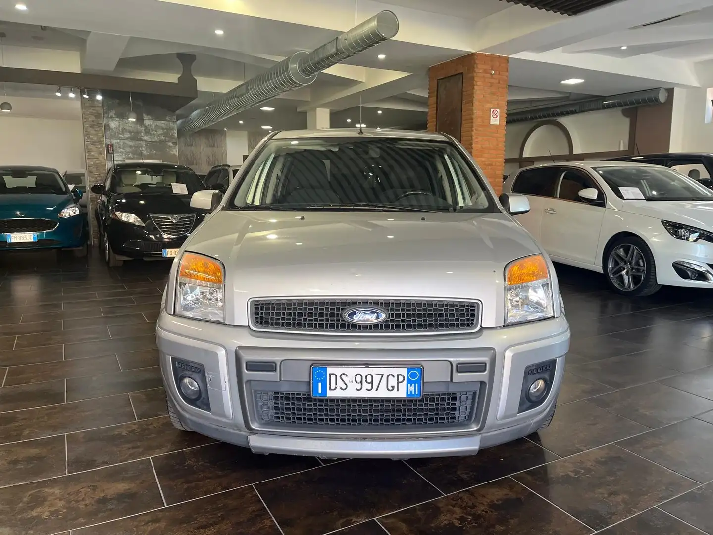 Ford Fusion Fusion 1.4 16v Titanium Grigio - 2