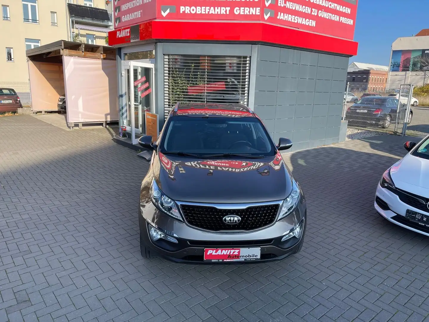 Kia Sportage Dream Team 4WD/Bluetooth/Tempomat/AHK/PDC/Navi Braun - 1