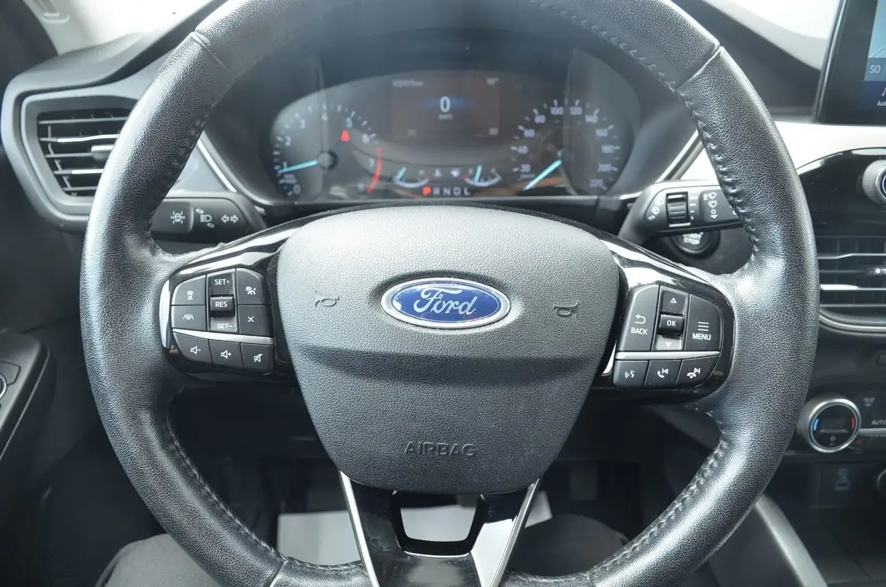 Ford Escape снимка Ford Escape