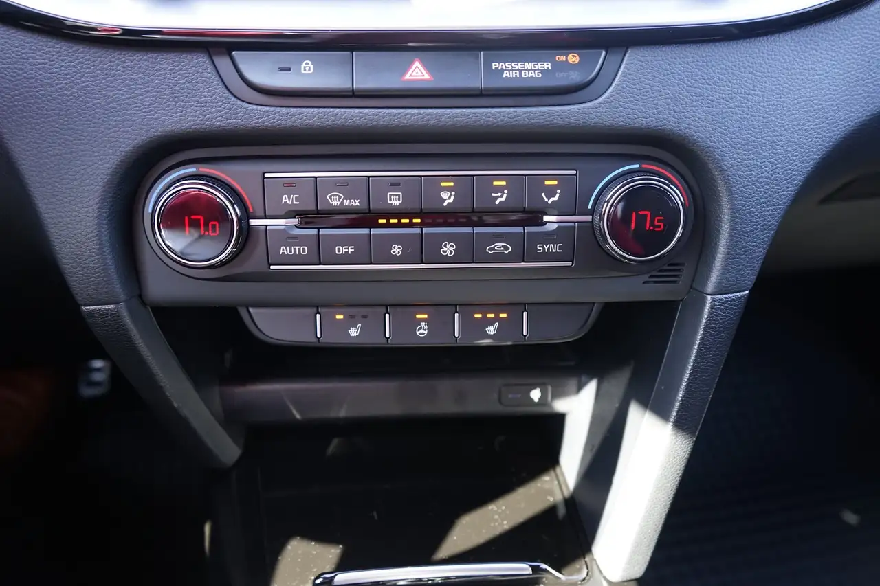 Kia Ceed GT-Line 1.5 T-GDI LED Navi Winterpaket PDC, миниатюра 9