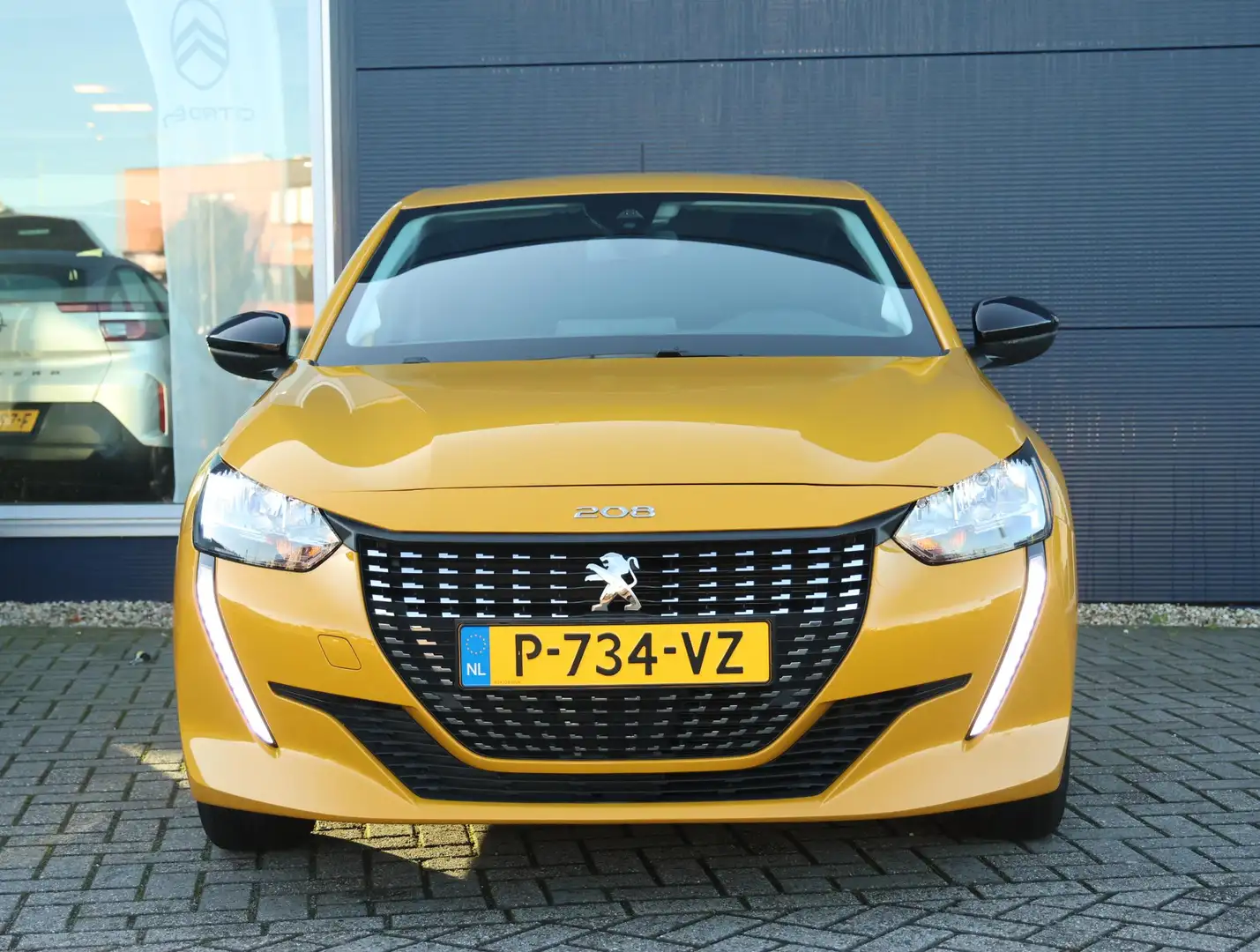 Peugeot 208 1.2 PureTech Active Äirco | Cruise Control | Navig Geel - 2