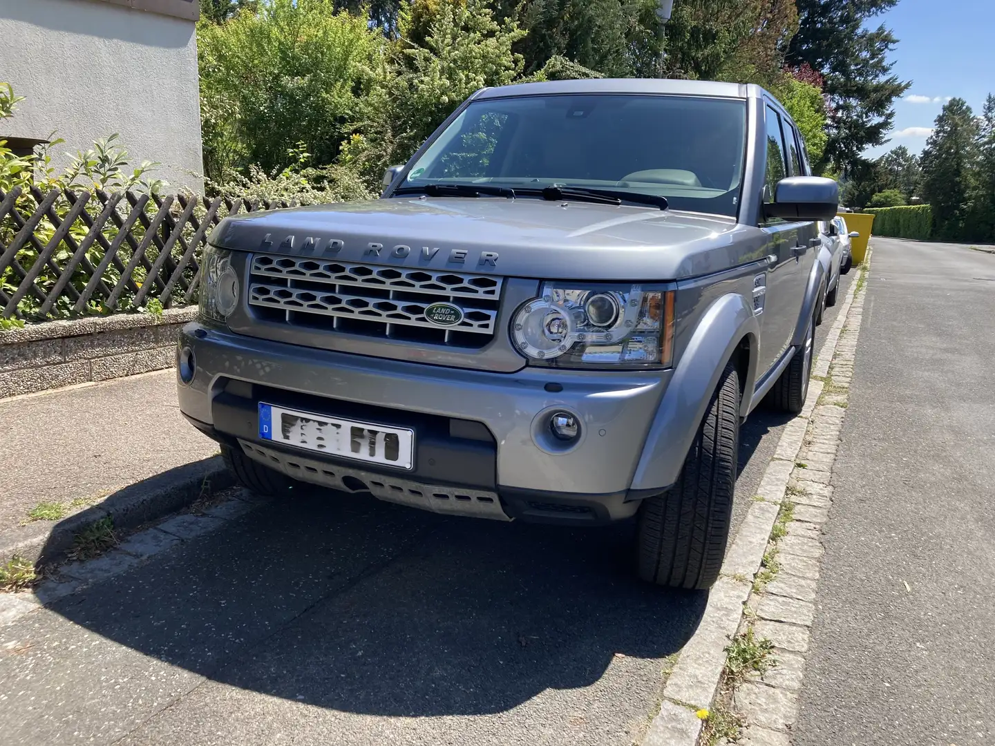 Land Rover Discovery Discovery Diesel TD V6 SE Сірий - 1