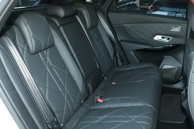 DS Automobiles DS 7 Crossback view 6