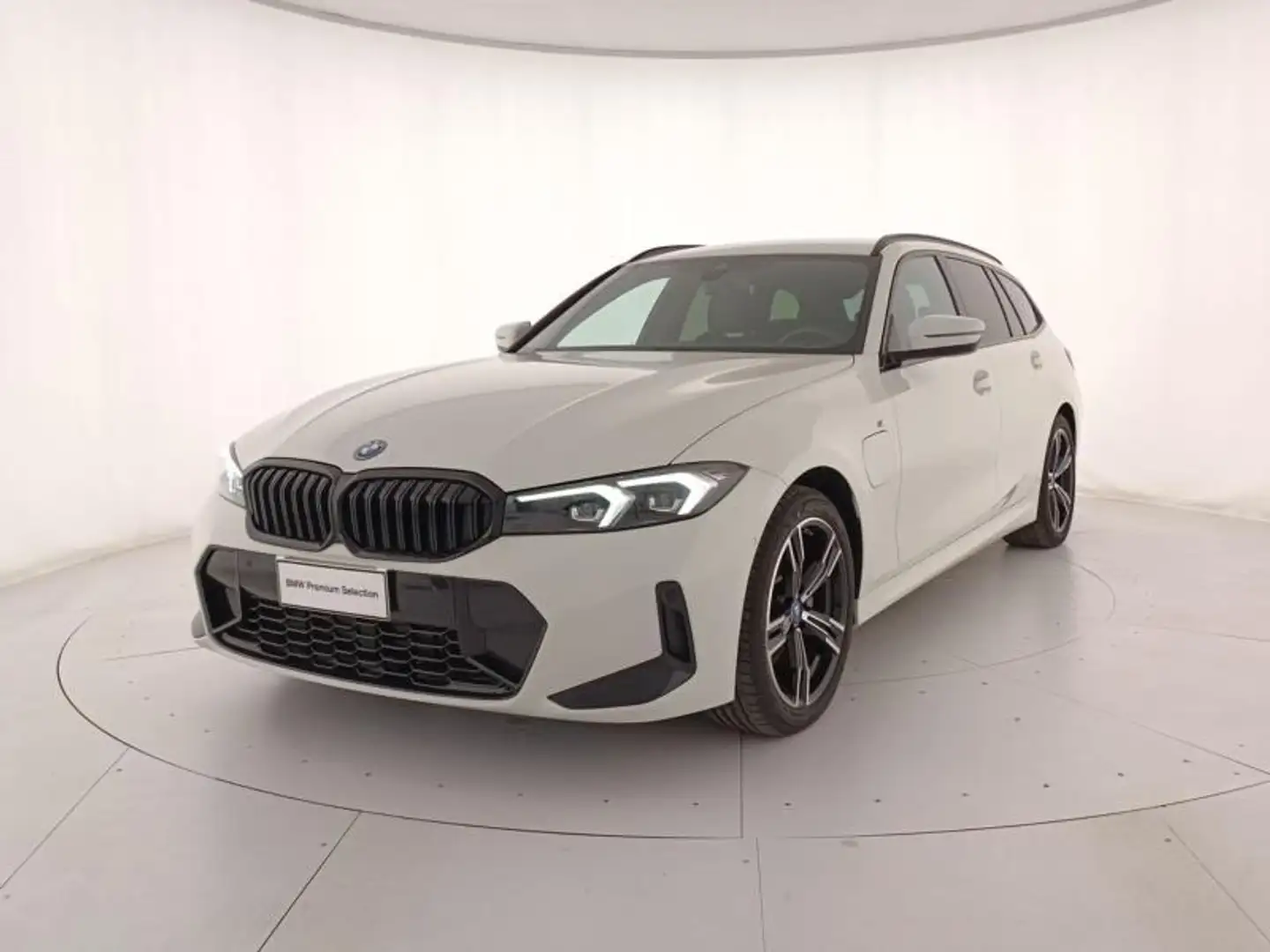 BMW 320 e Touring Msport auto Bianco - 1