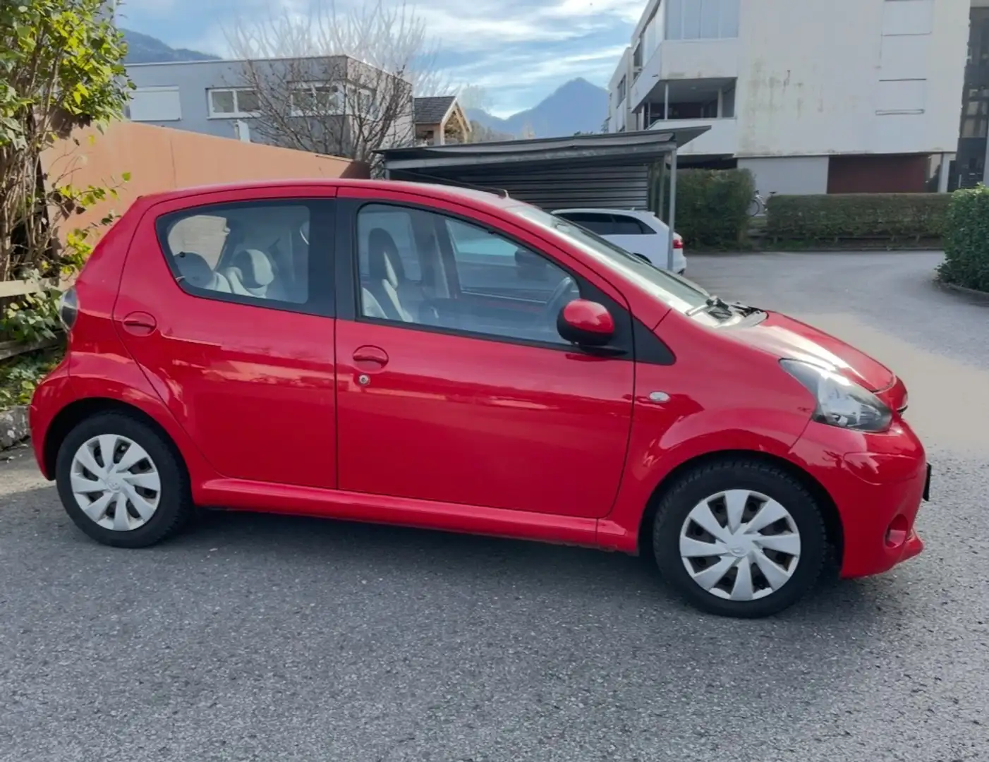 Toyota Aygo 1.0 cool Rot - 2