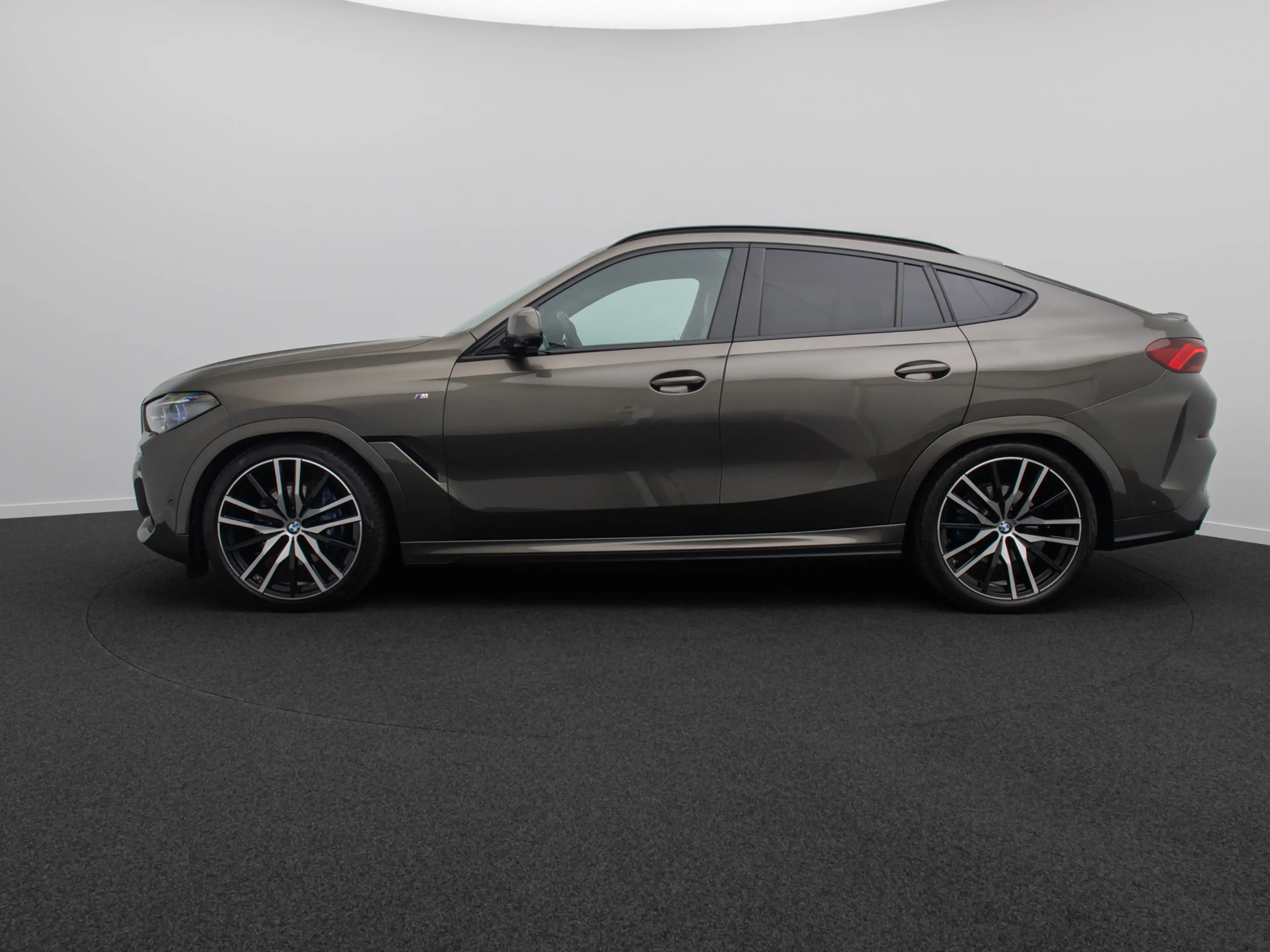 BMW X6 M Sport 360°DAB Panorama Individual 22 — photo 11