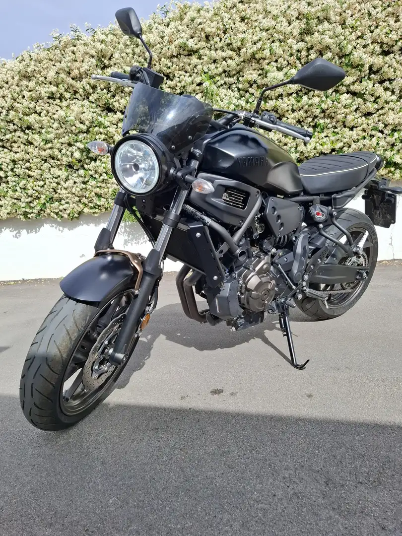 Yamaha XSR 700 black edition Černá - 2