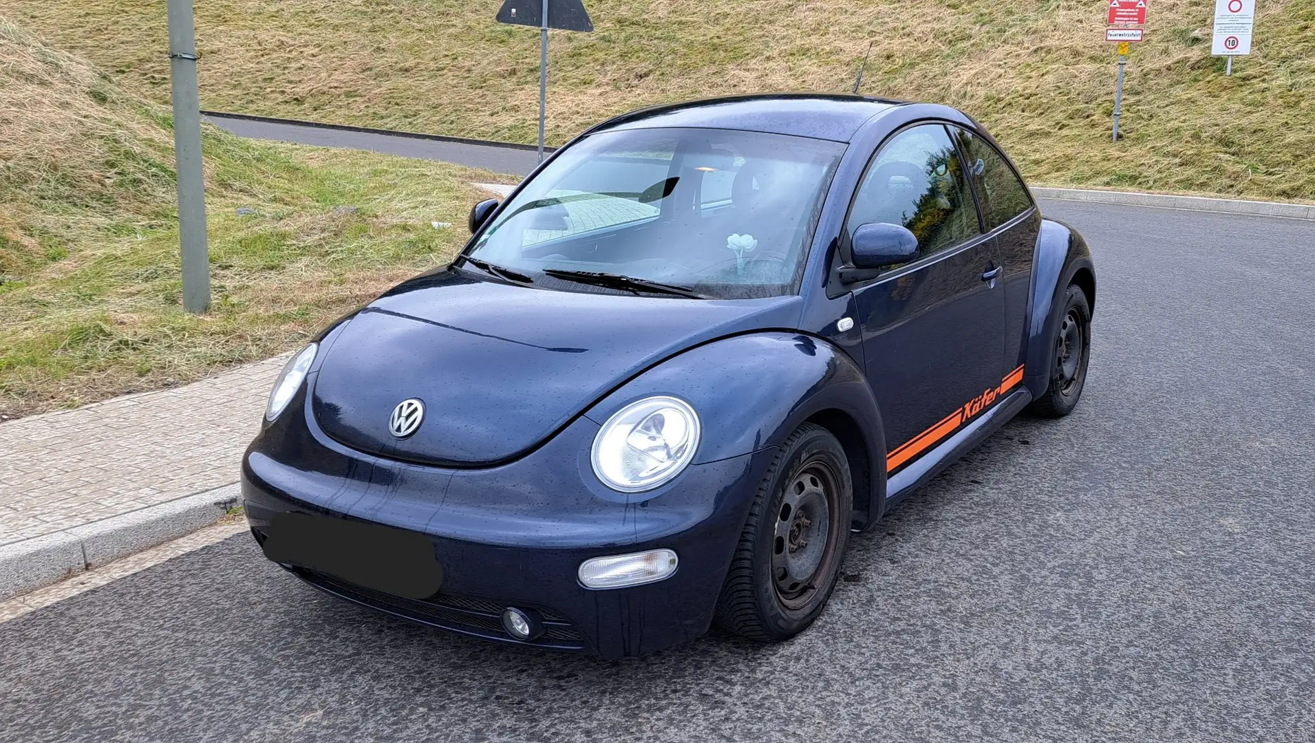 Volkswagen New Beetle 2.0 Modrá - 1