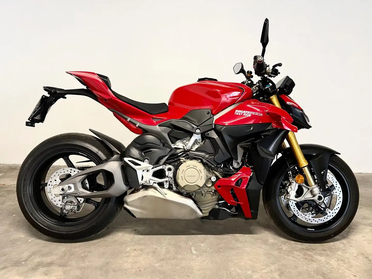 Ducati Streetfighter v4 s Rosso - 1