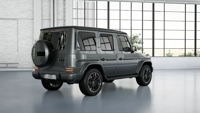 Mercedes-Benz G-Class view 4