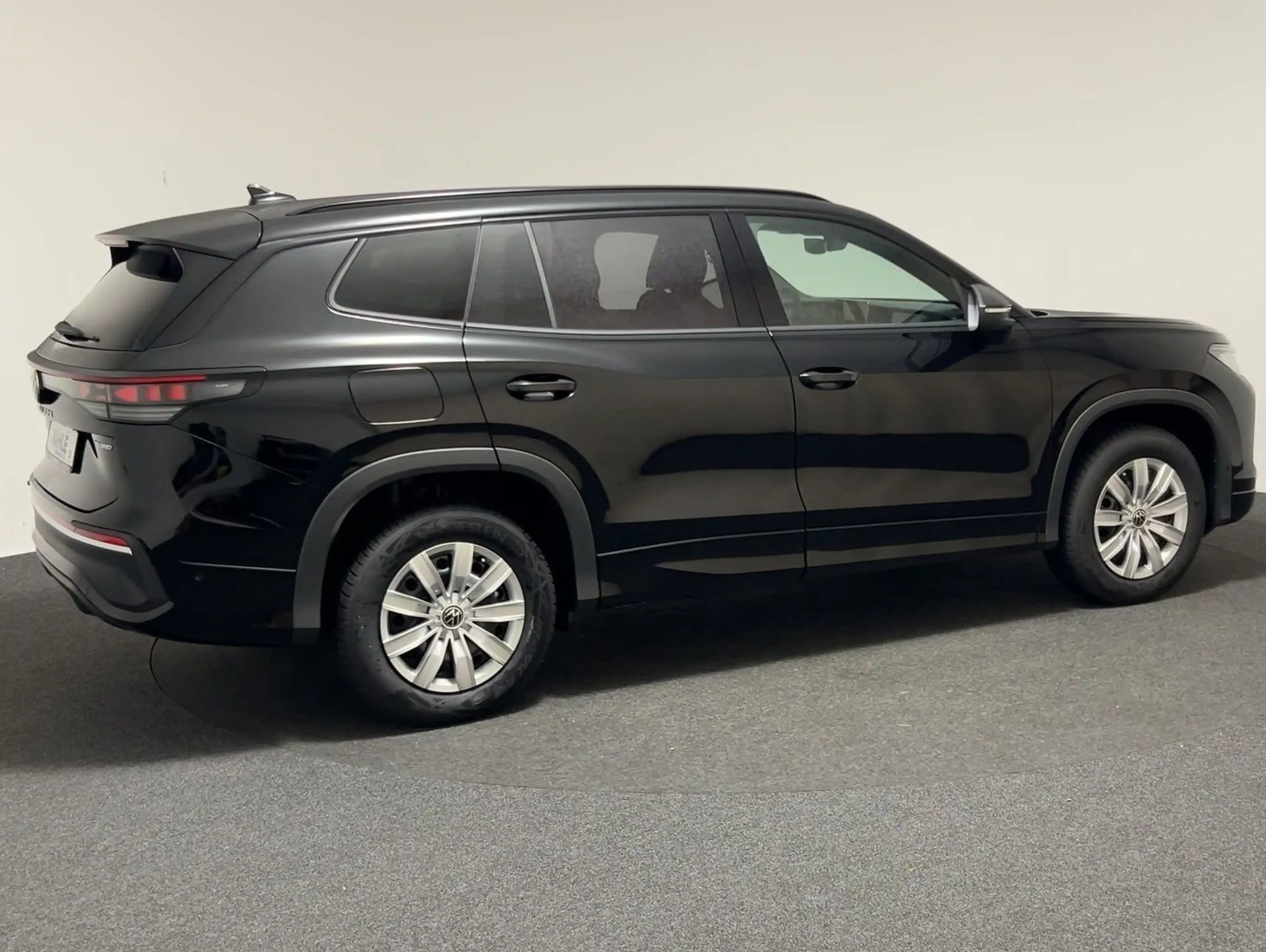 Volkswagen Tayron Elegance 1.5 l eHybrid CarPlay Pano Hyb. — photo 7