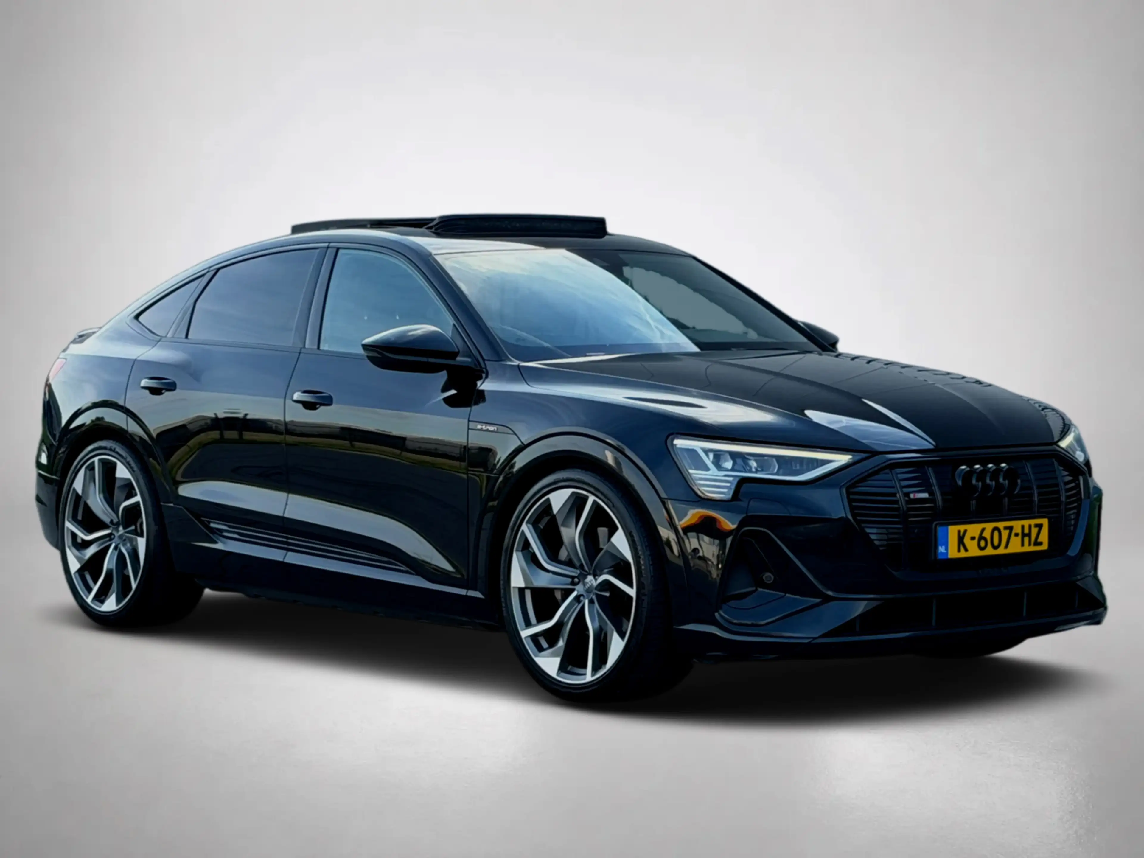 Audi e-tron Sportback 50 quattro S edition 71 kWh SoH 88% (NL- — photo 17