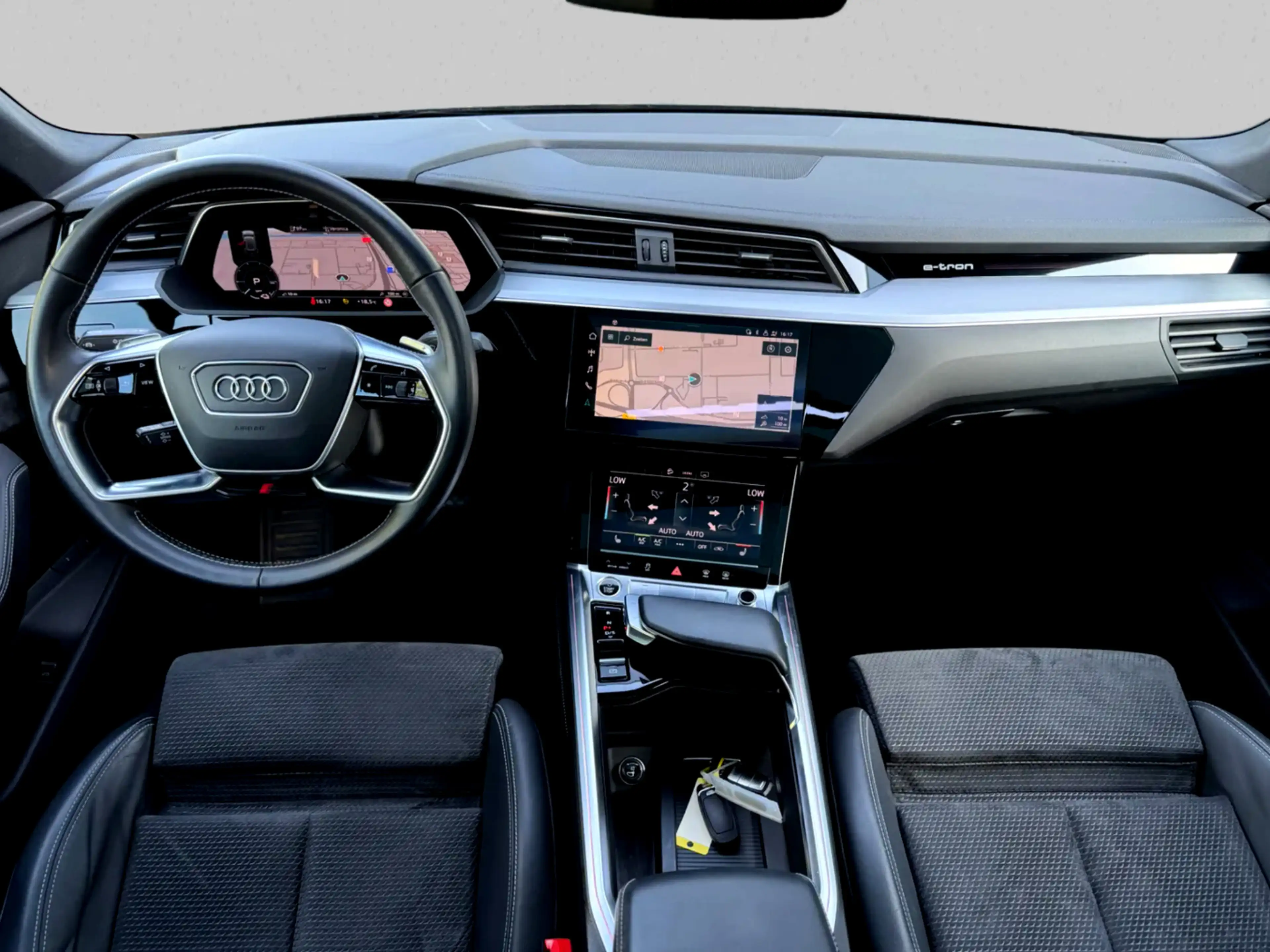 Audi e-tron Sportback 50 quattro S edition 71 kWh SoH 88% (NL- — photo 2