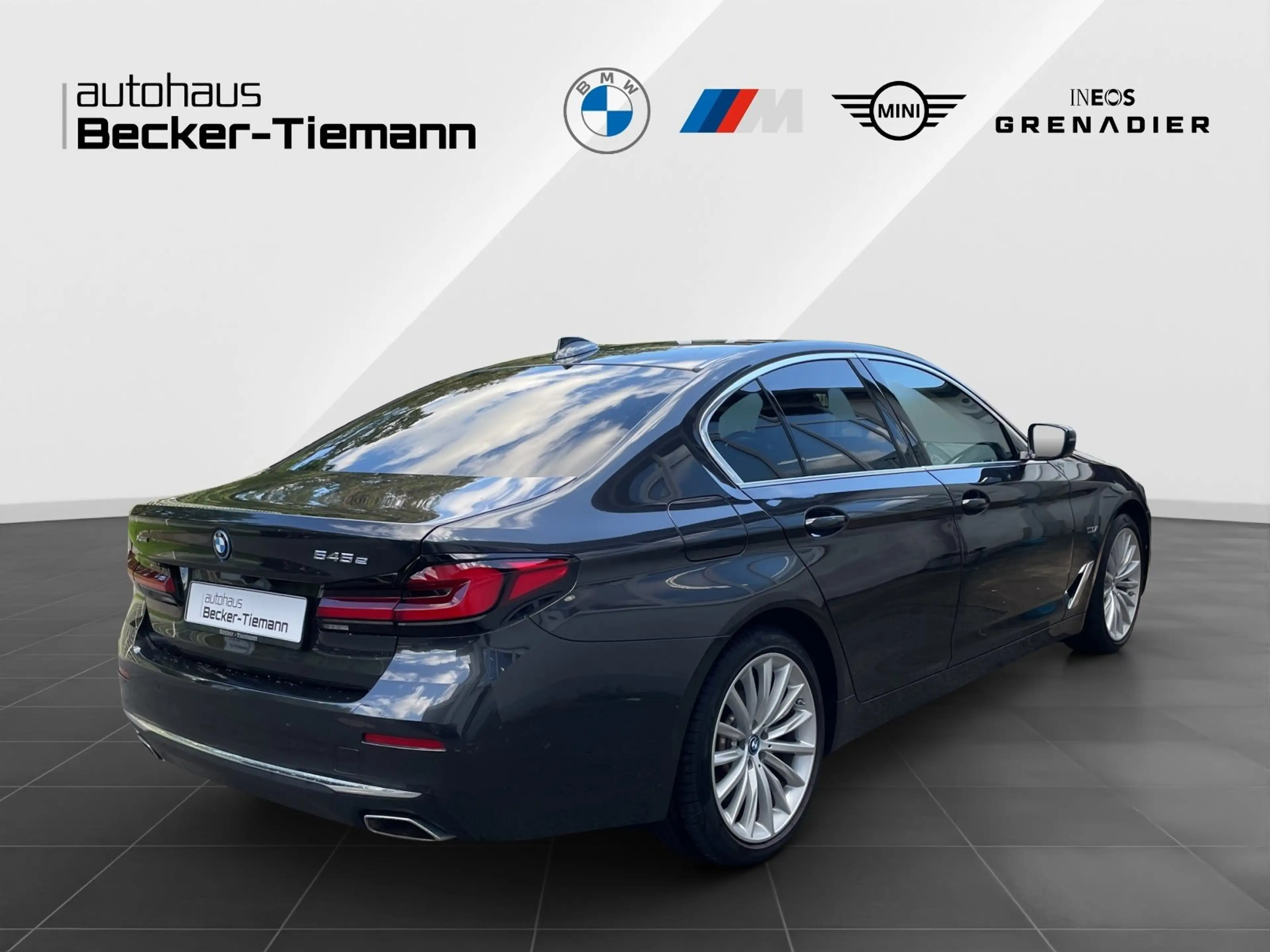 BMW 545 e xDrive Limousine Luxury Line/ ACC/ ParkAss./ Ada — photo 6