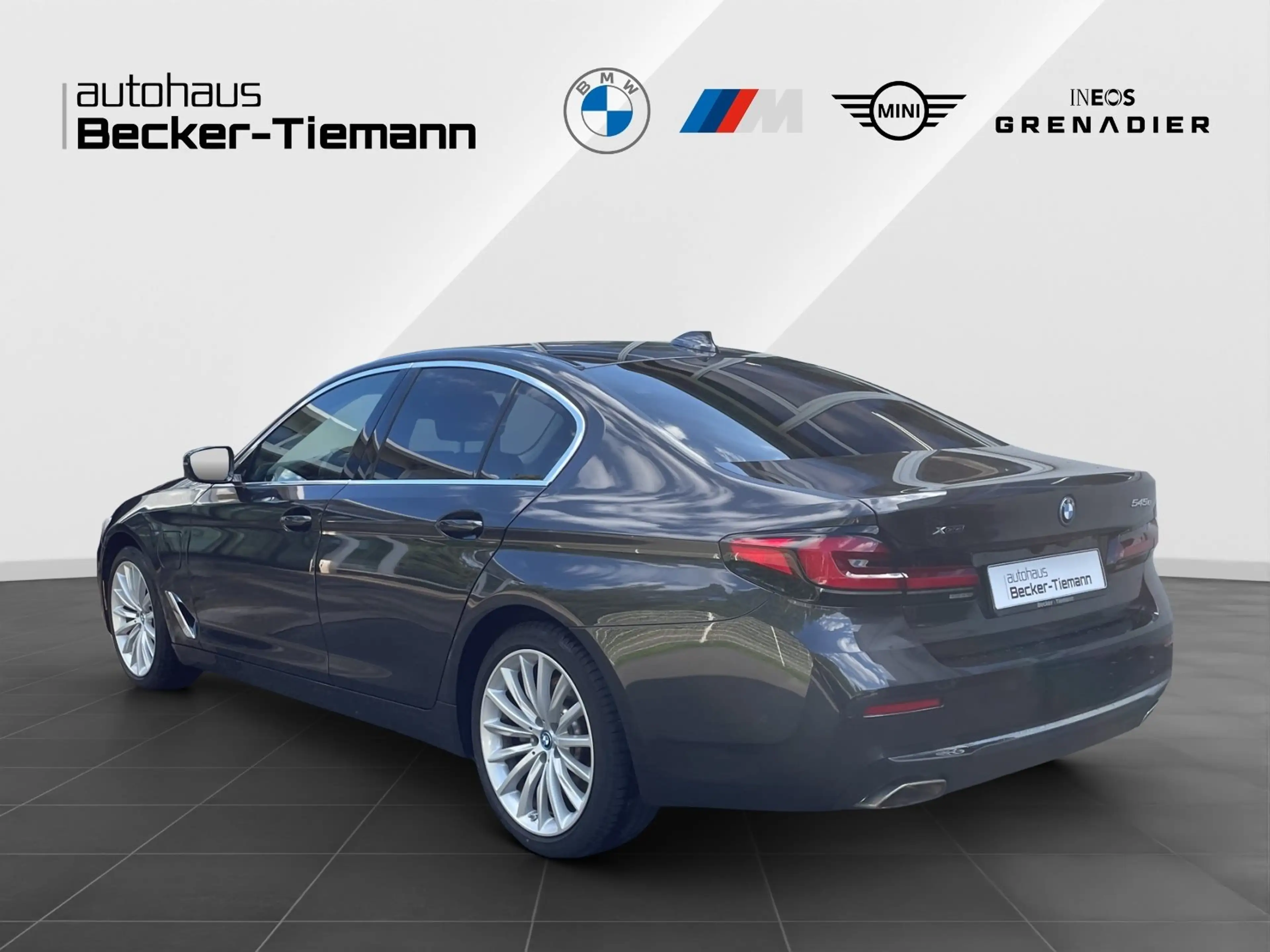 BMW 545 e xDrive Limousine Luxury Line/ ACC/ ParkAss./ Ada — photo 4