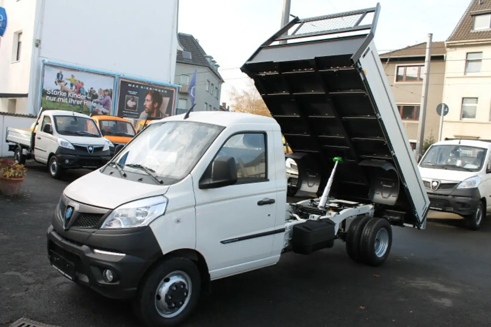 Piaggio Porter NP6 Kipper Klima LR 308 TW SOFORT !! Weiß - 1