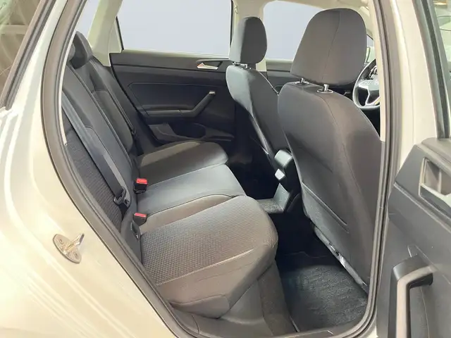 Volkswagen Polo view 11