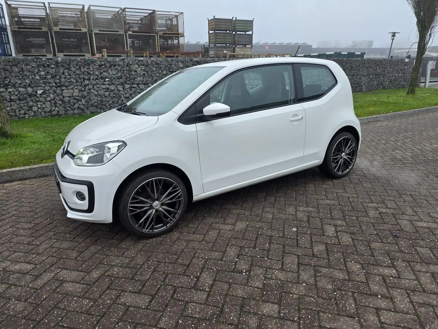 Volkswagen up! 1.0 BMT take up! Mooie Auto 17 inch Wielen Wit - 2