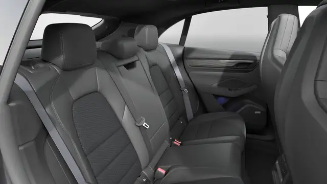 Porsche Macan view 20