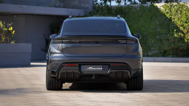 Porsche Macan view 7