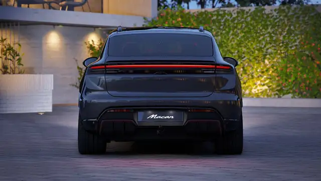Porsche Macan view 27