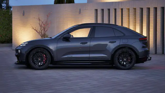 Porsche Macan view 23