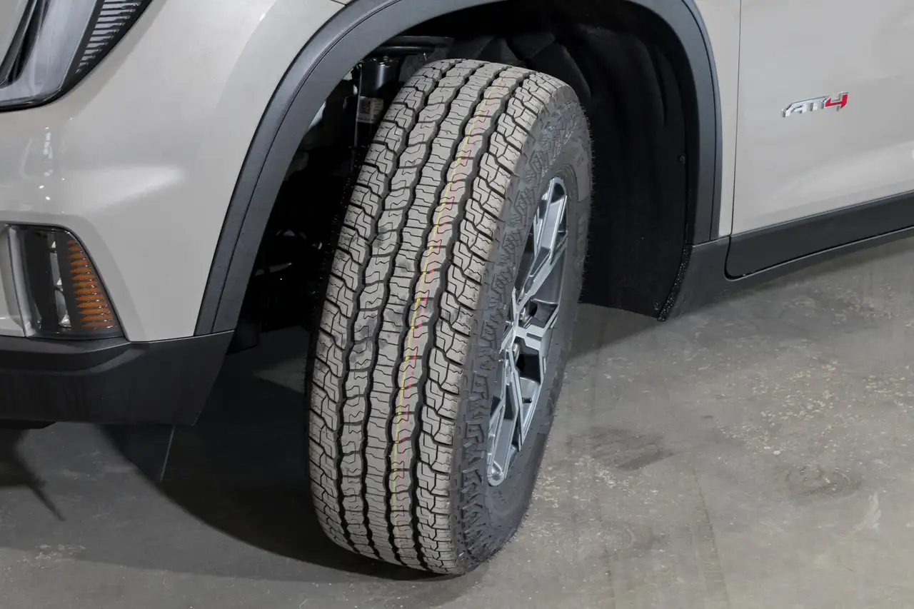 GMC Acadia снимка GMC Acadia